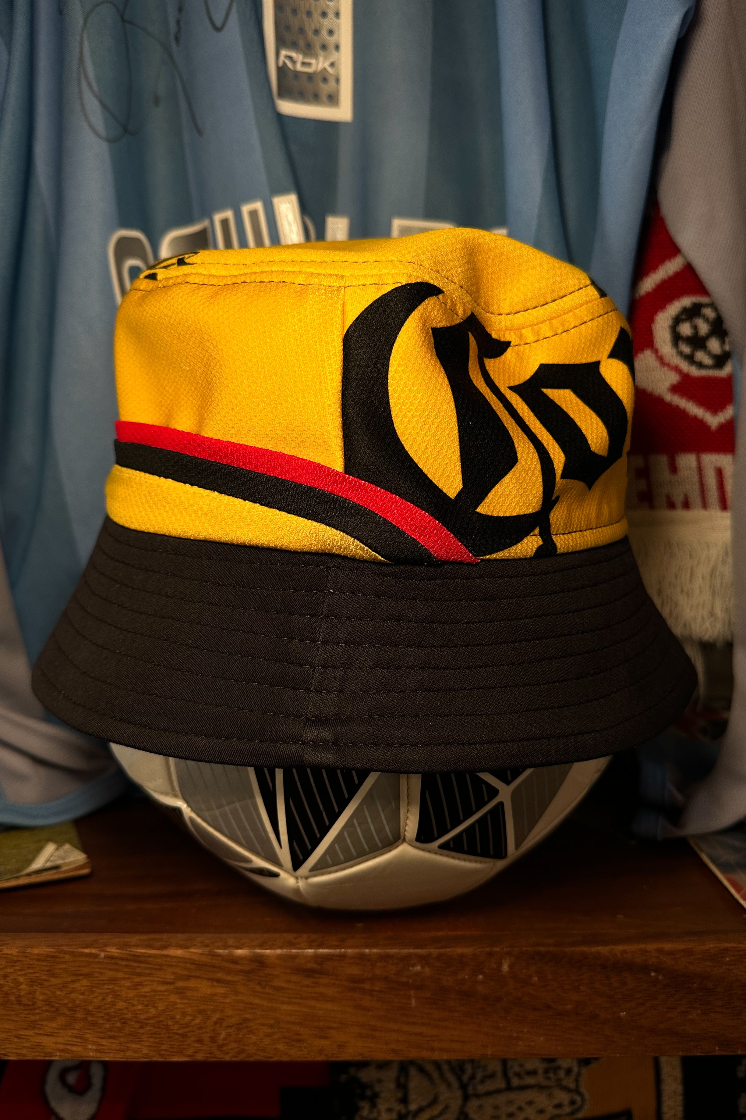 Leones Negros UdeG Bucket Hat