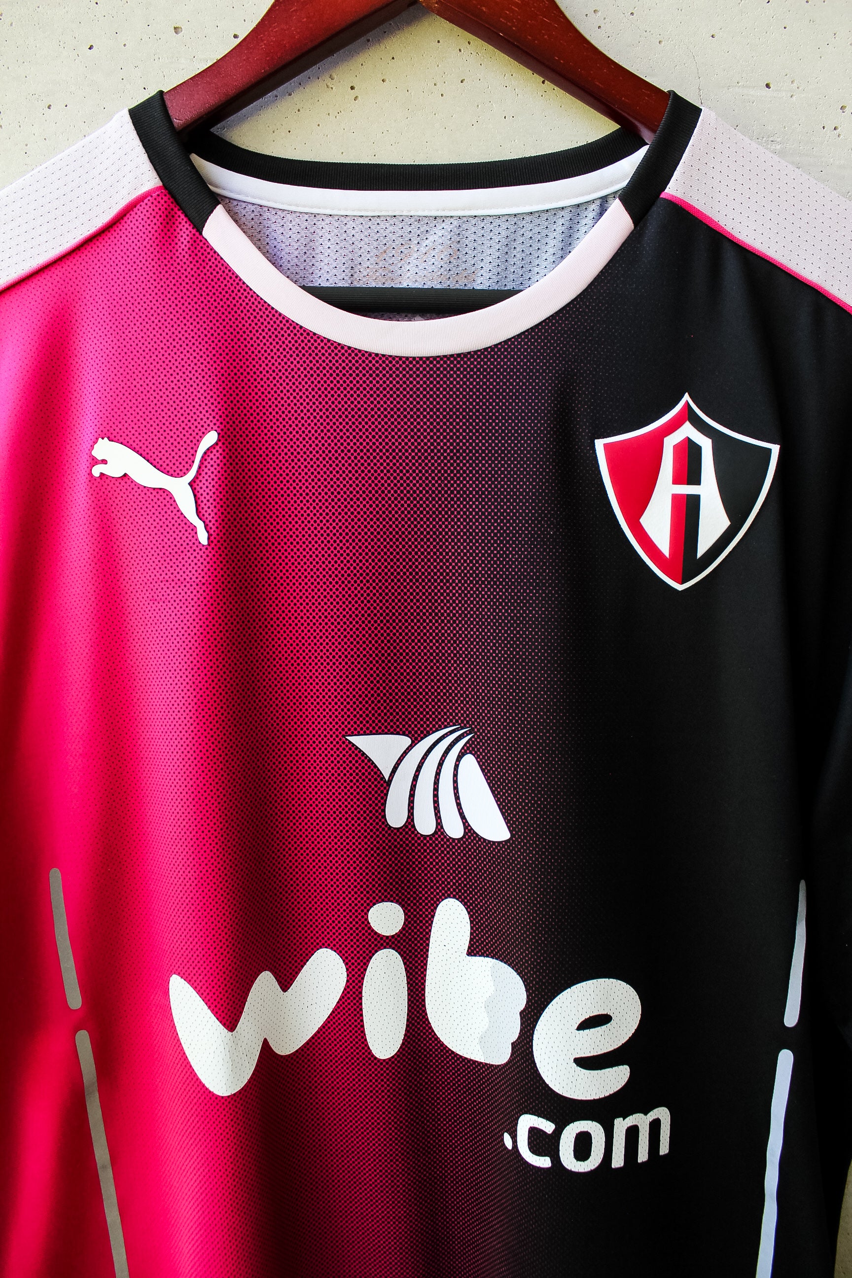 Atlas FC Pink Project 2016 Rafa Márquez #4