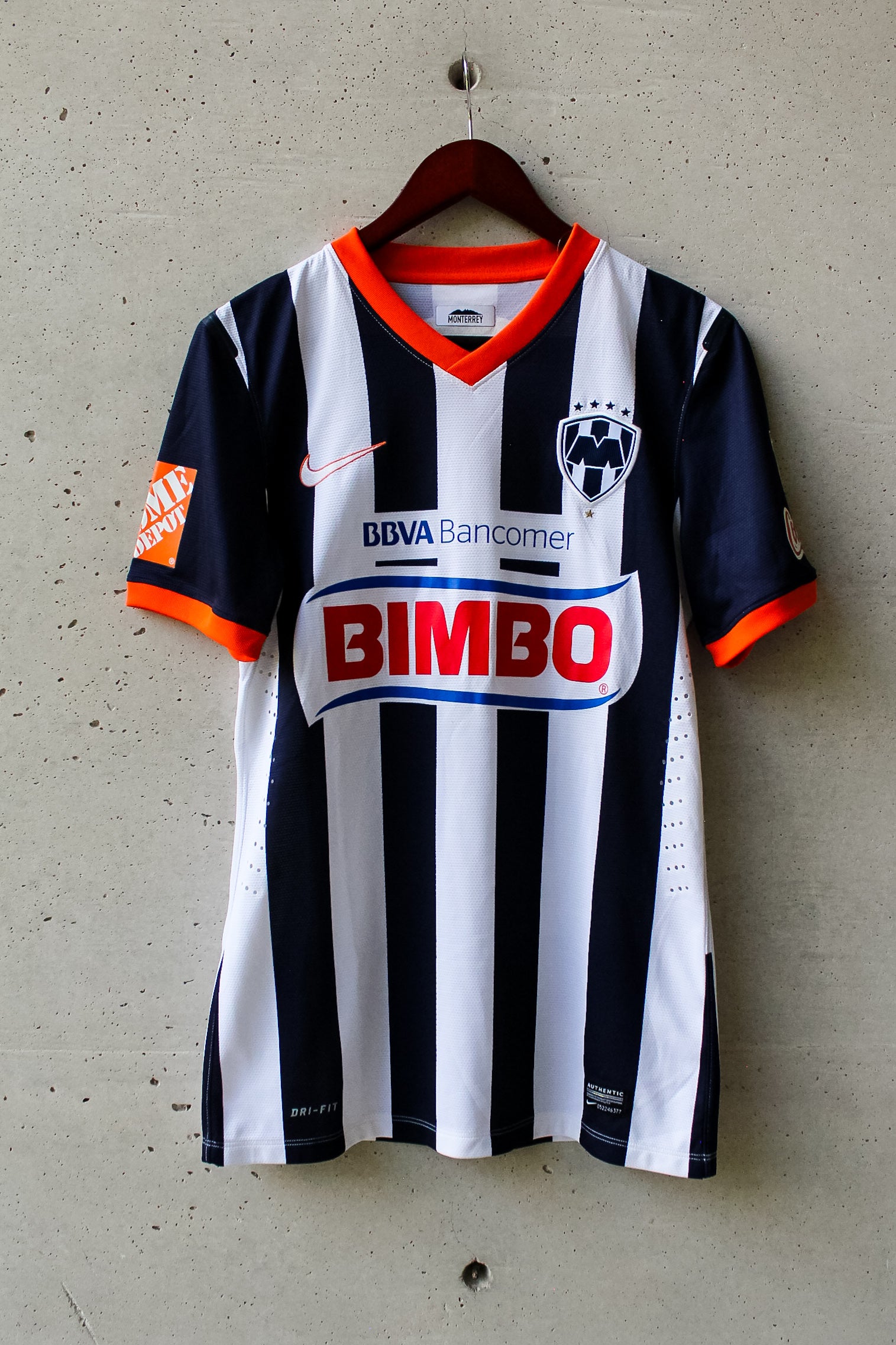 Rayados de Monterrey Local 2013/14 Humberto “Chupete” Suazo #26