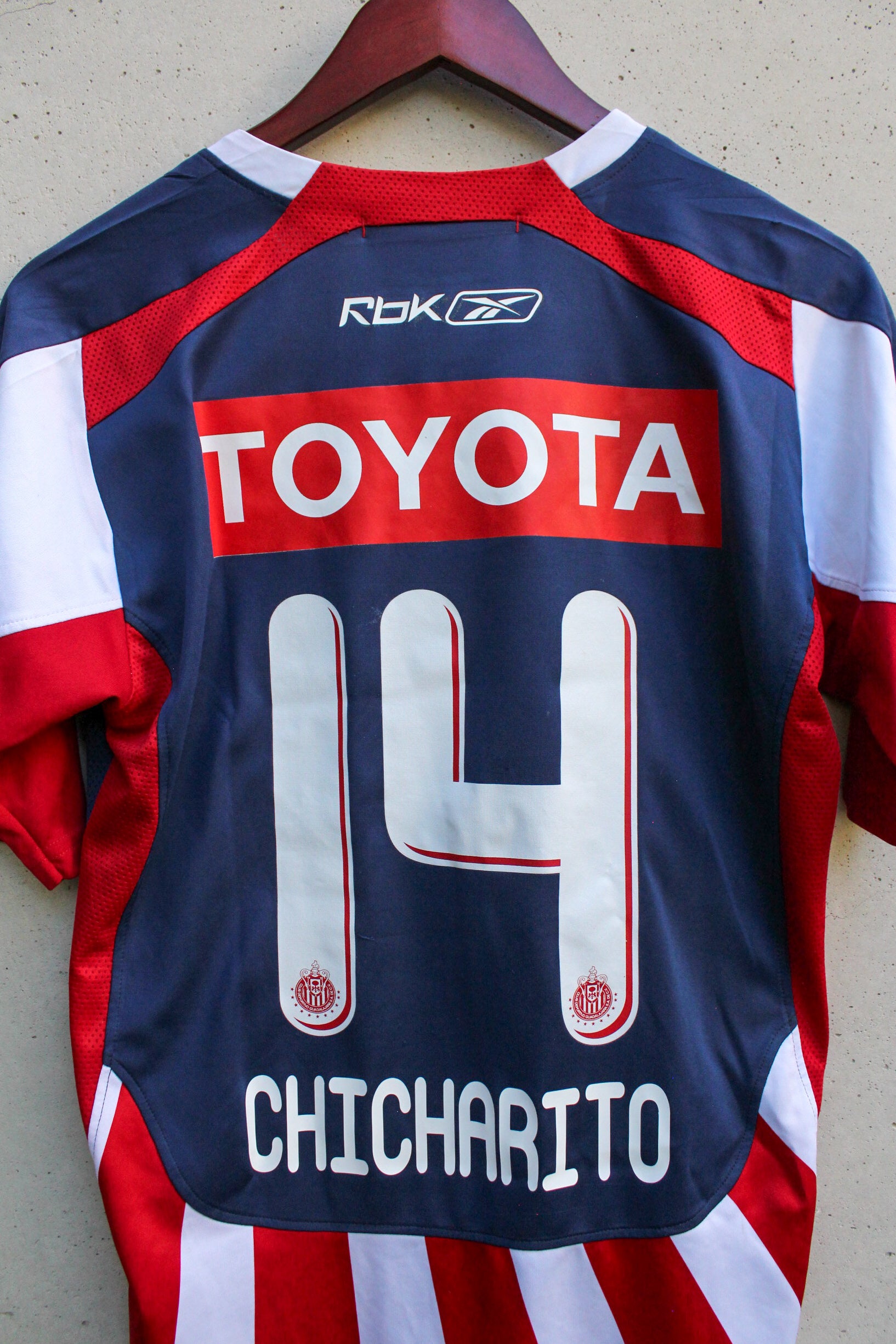 Chivas Local 2008/09 Javier “Chicharito” Hernández #14.