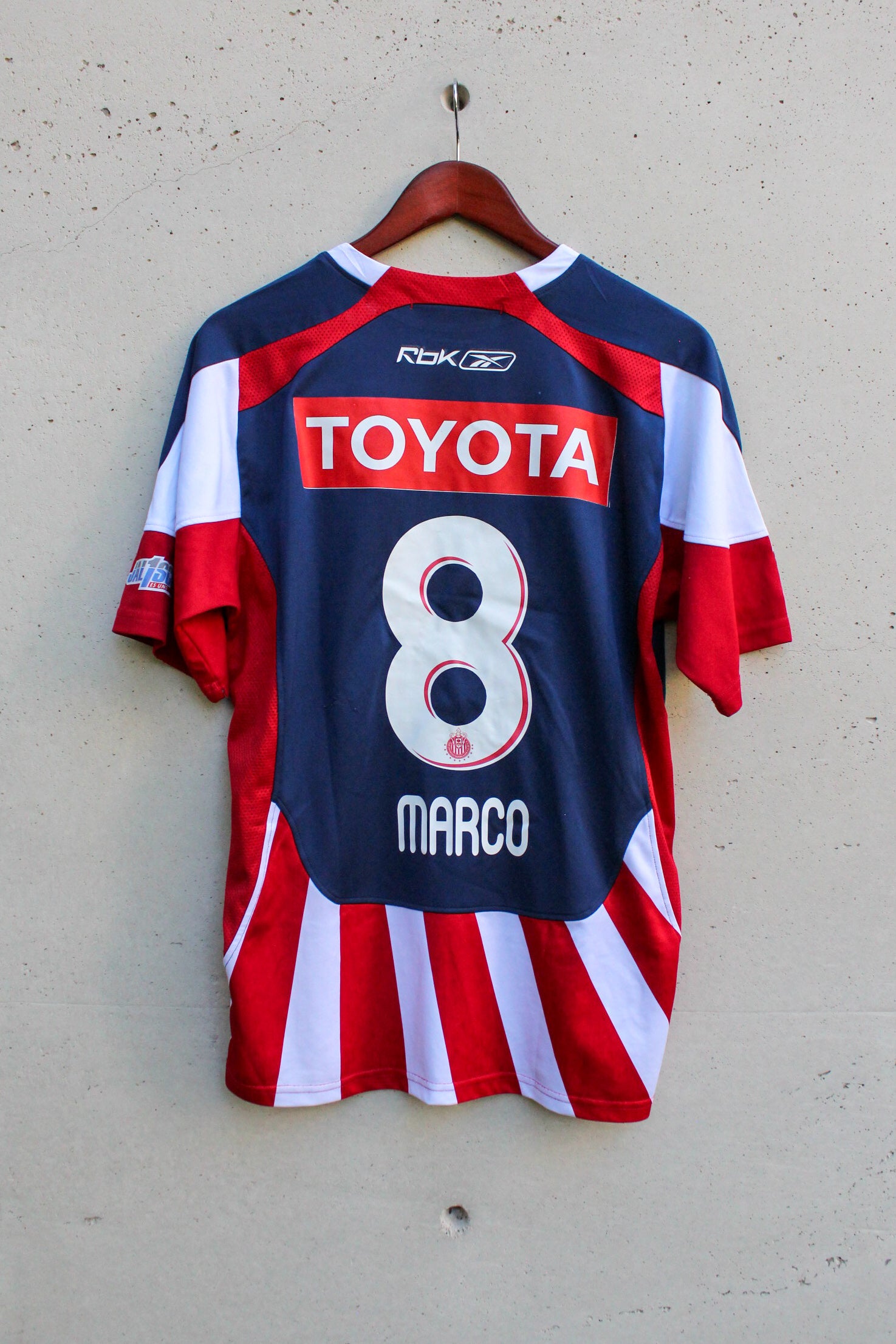 Chivas Local 2008/09 Marco Fabián #8.