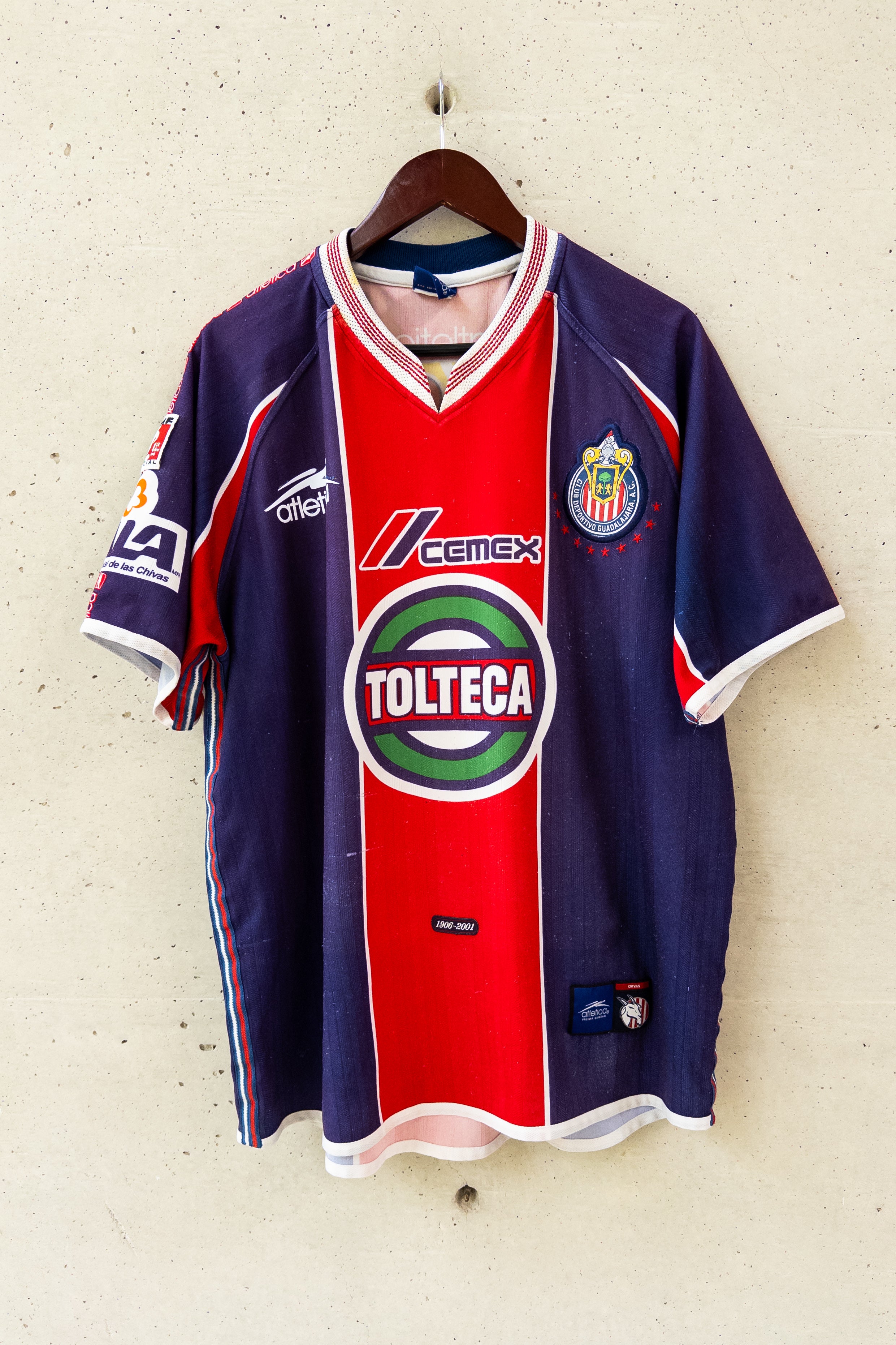 Chivas Visita 2000-01