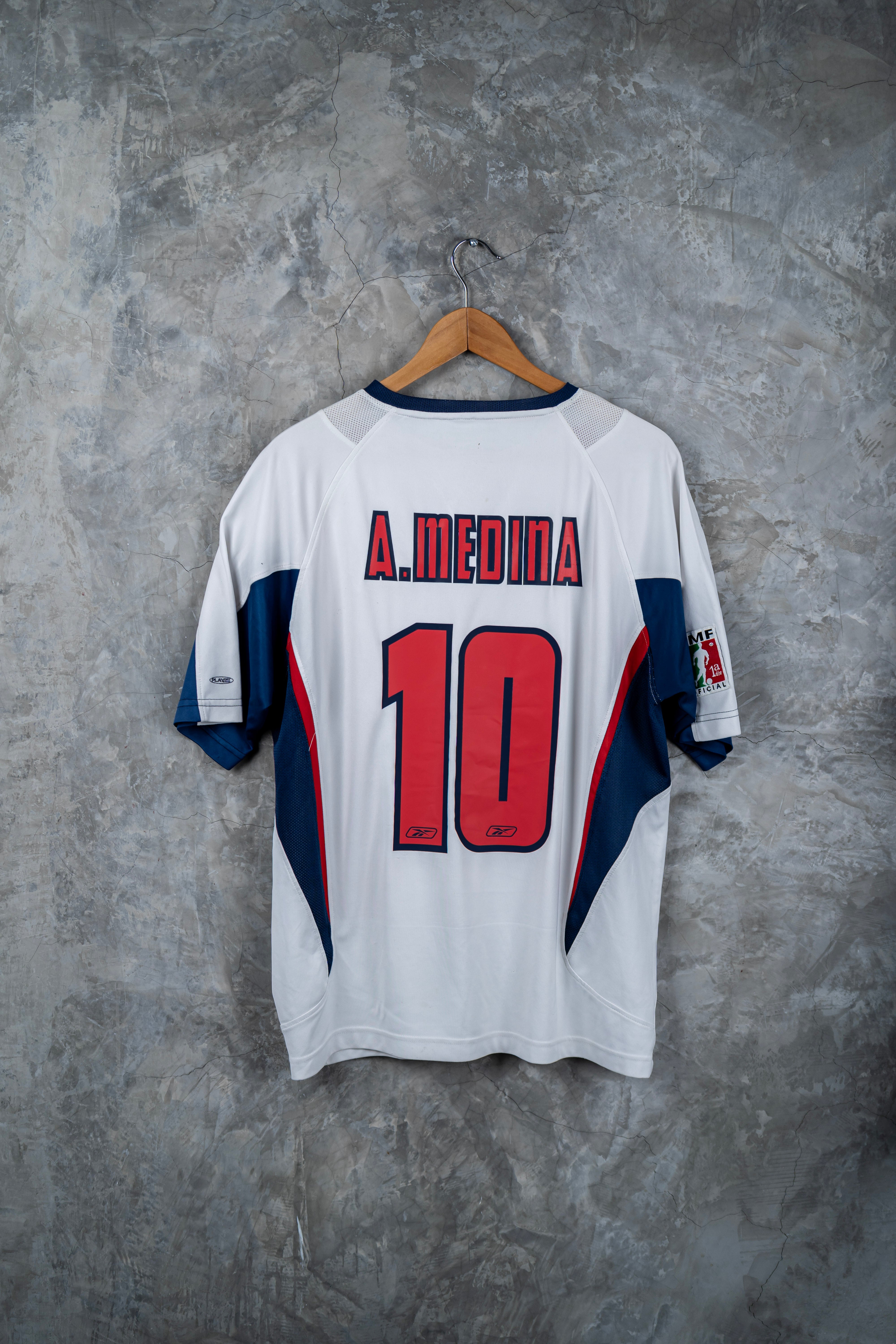 Chivas Visitante 2005/06 Alberto "Venado" Medina #10