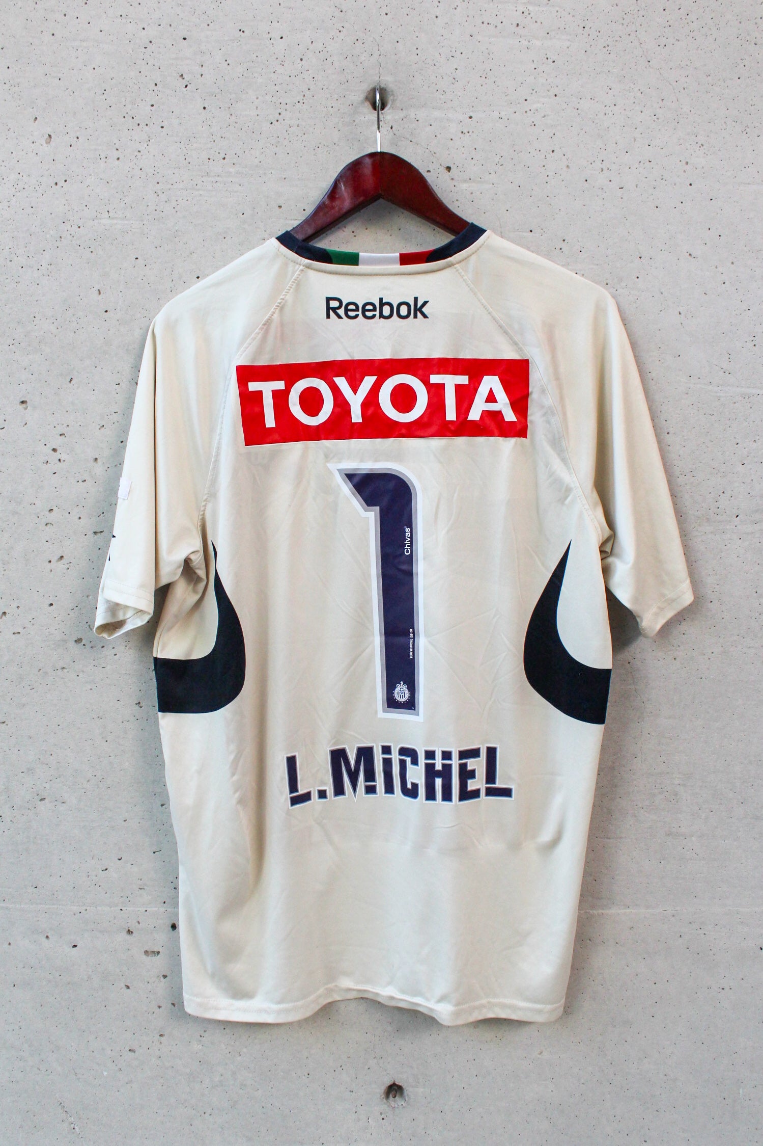 Chivas Portero 2010/11 Luis Michel #1.