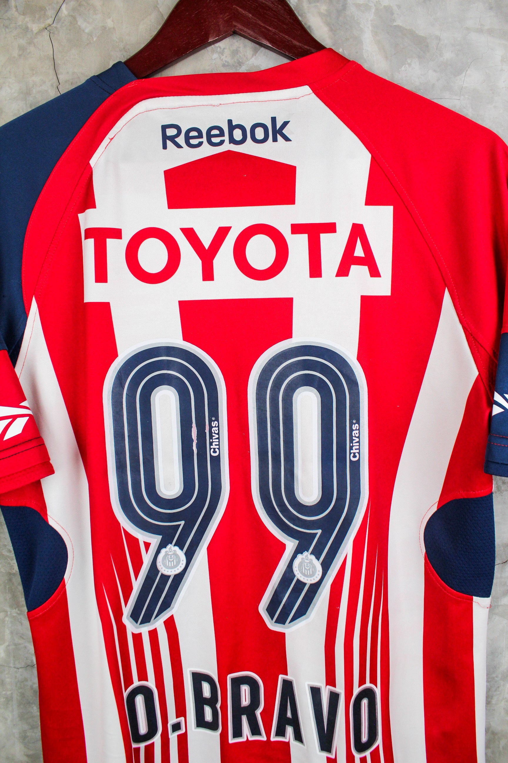 Chivas Local 2009/10 Omar Bravo #99.