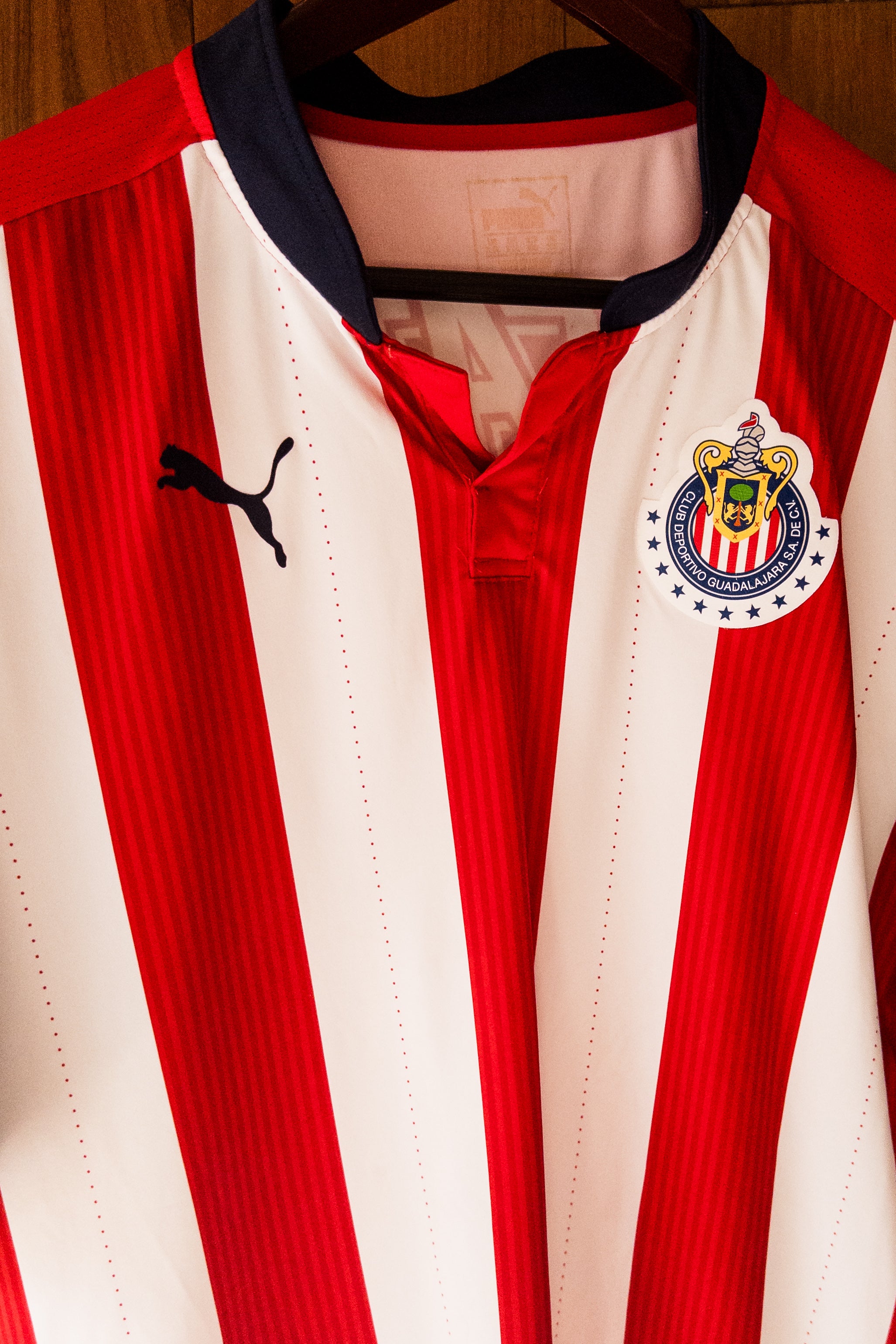 Chivas Local 2016/17 José Juan “Gallito” Vázquez #23.