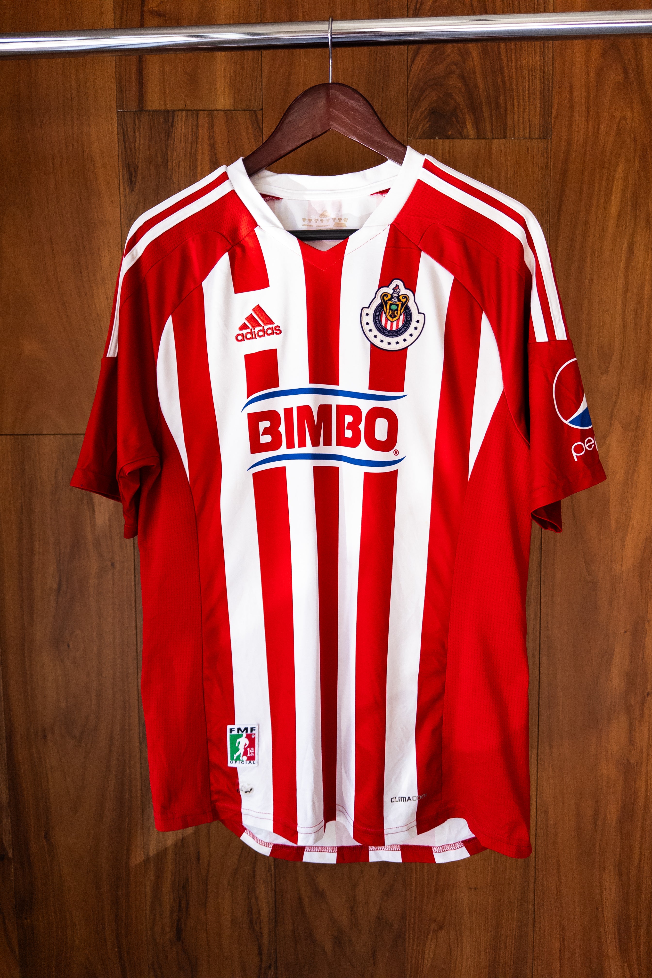 Chivas Local 2011/12 Omar “Pina” Arellano #9