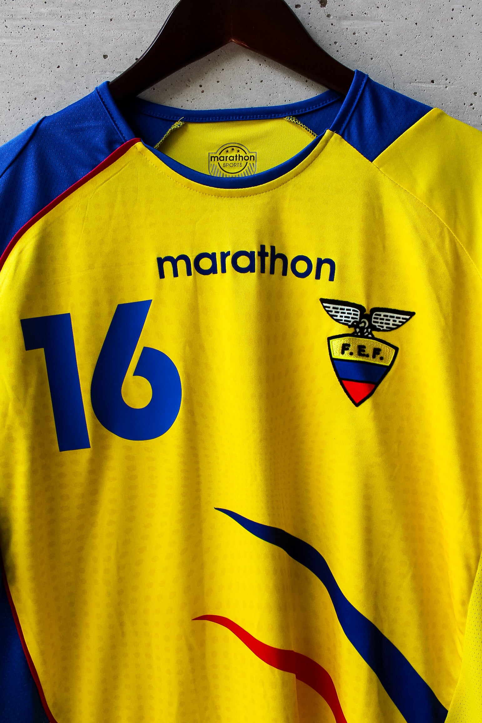 Selección Ecuatoriana Local 2006 Antonio Valencia #16