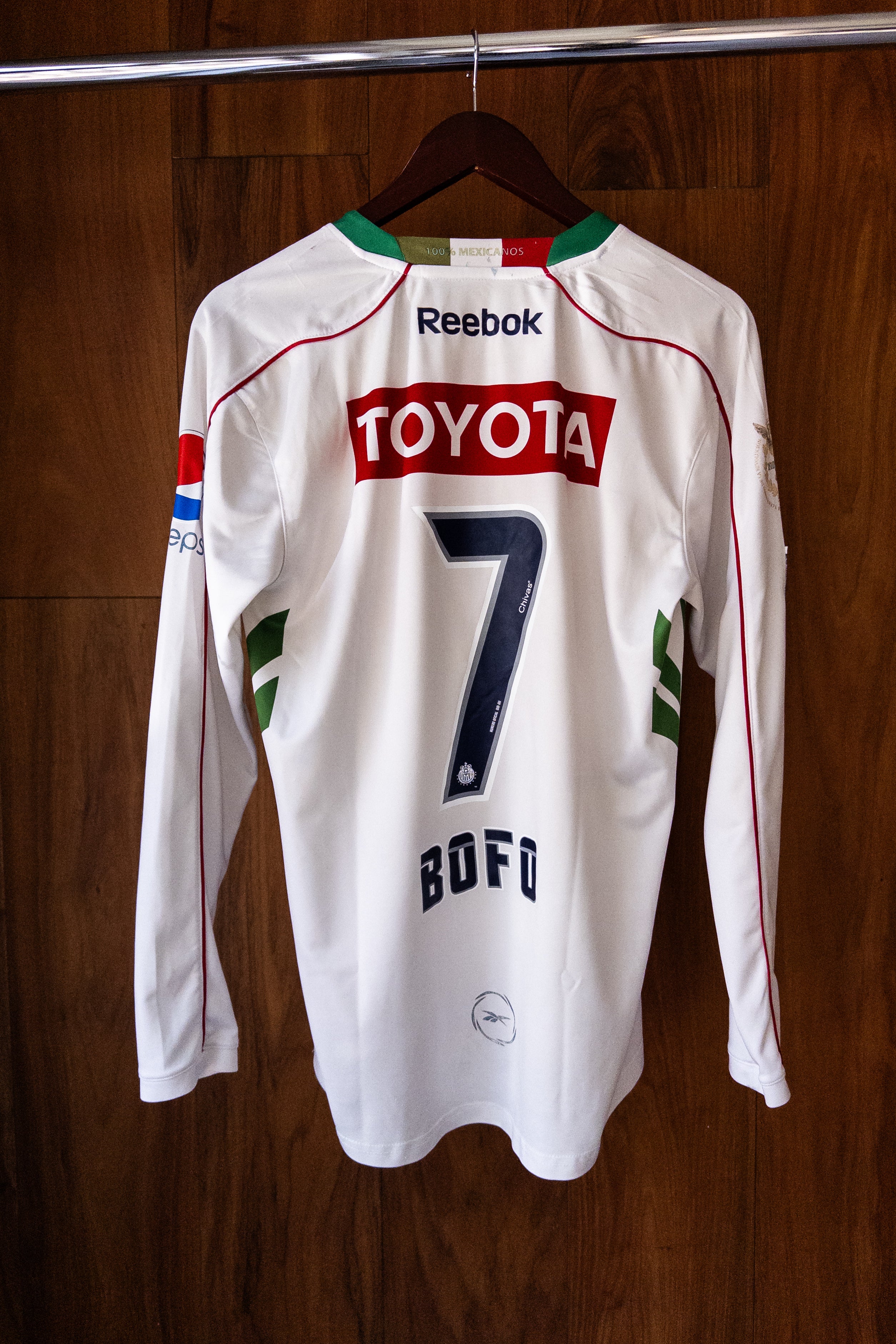 Chivas Visitante 2010/11 "Bofo" Bautista #7