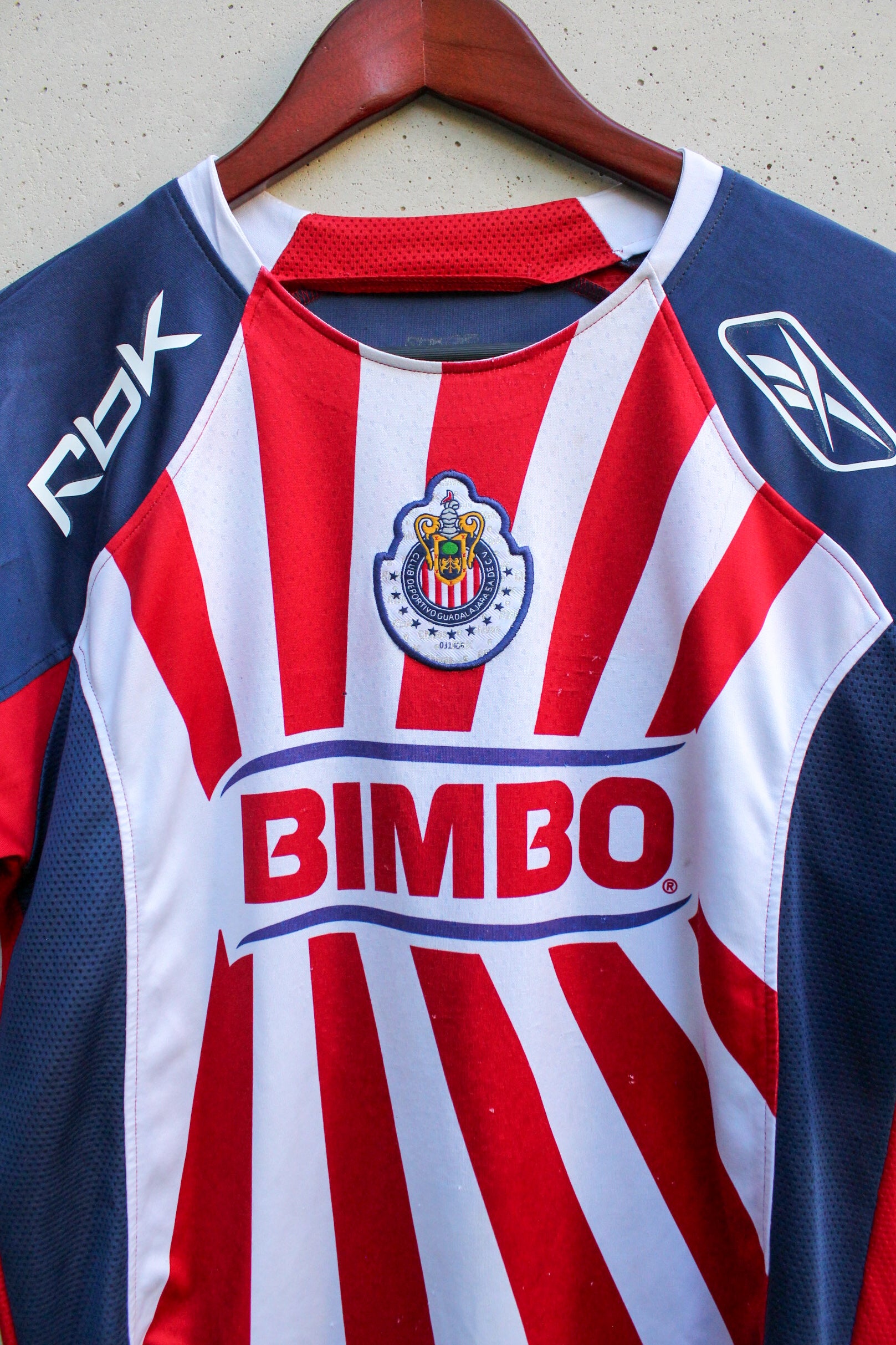 Chivas Local 2008/09 Javier “Chicharito” Hernández #14.