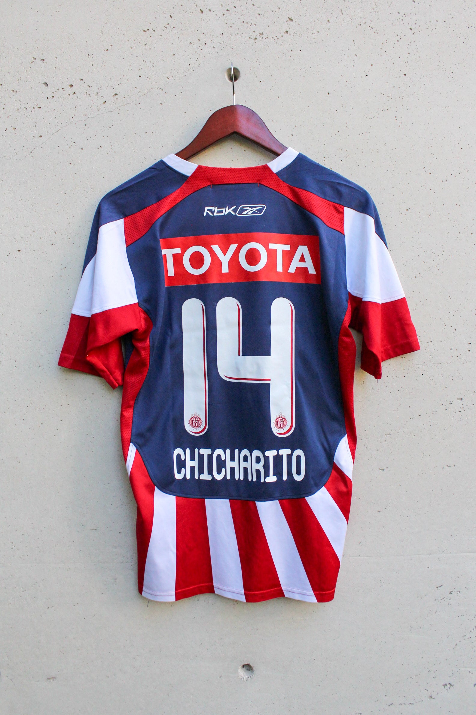 Chivas Local 2008/09 Javier “Chicharito” Hernández #14.