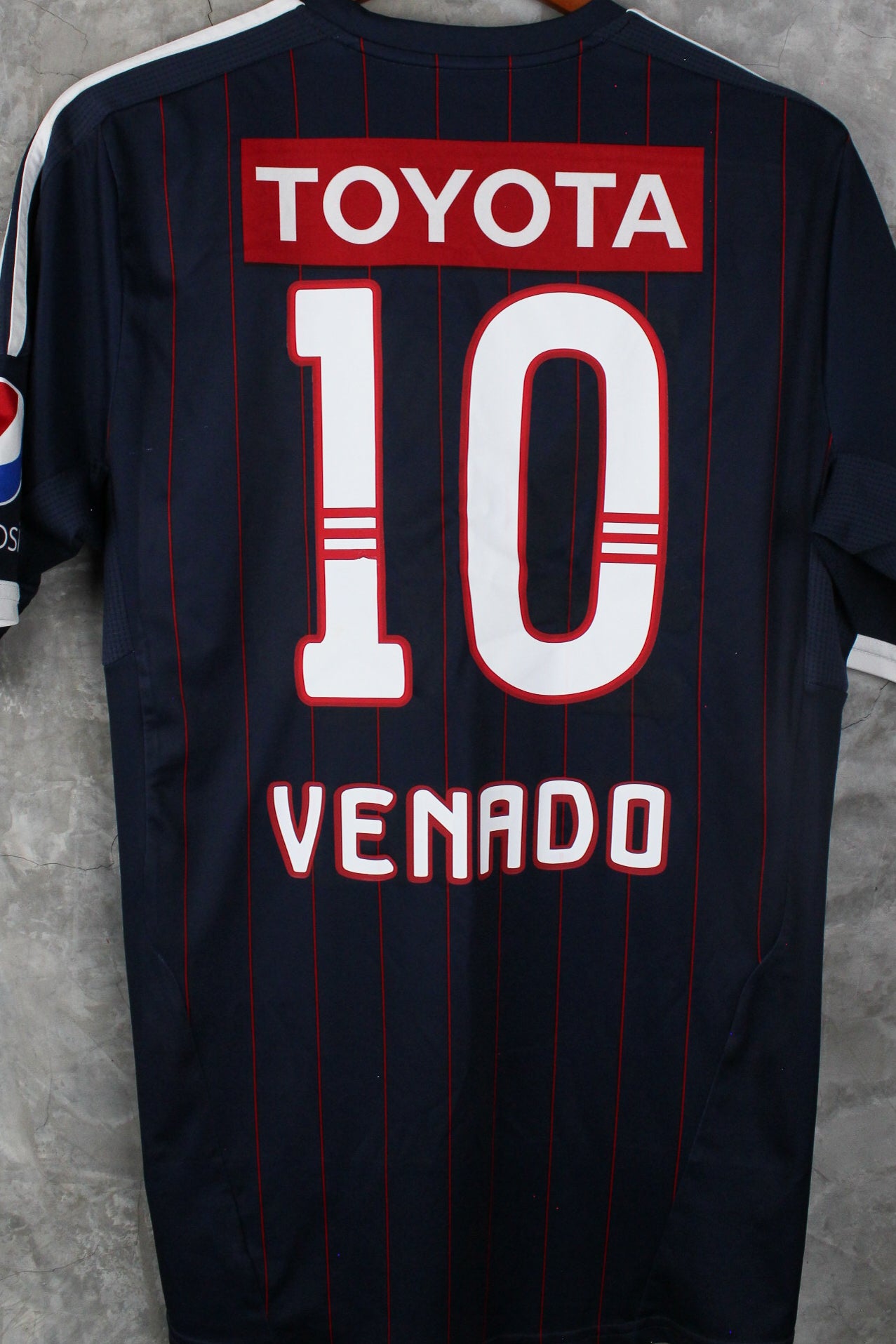 Chivas Visitante 2011/12 Alberto "Venado" Medina #10