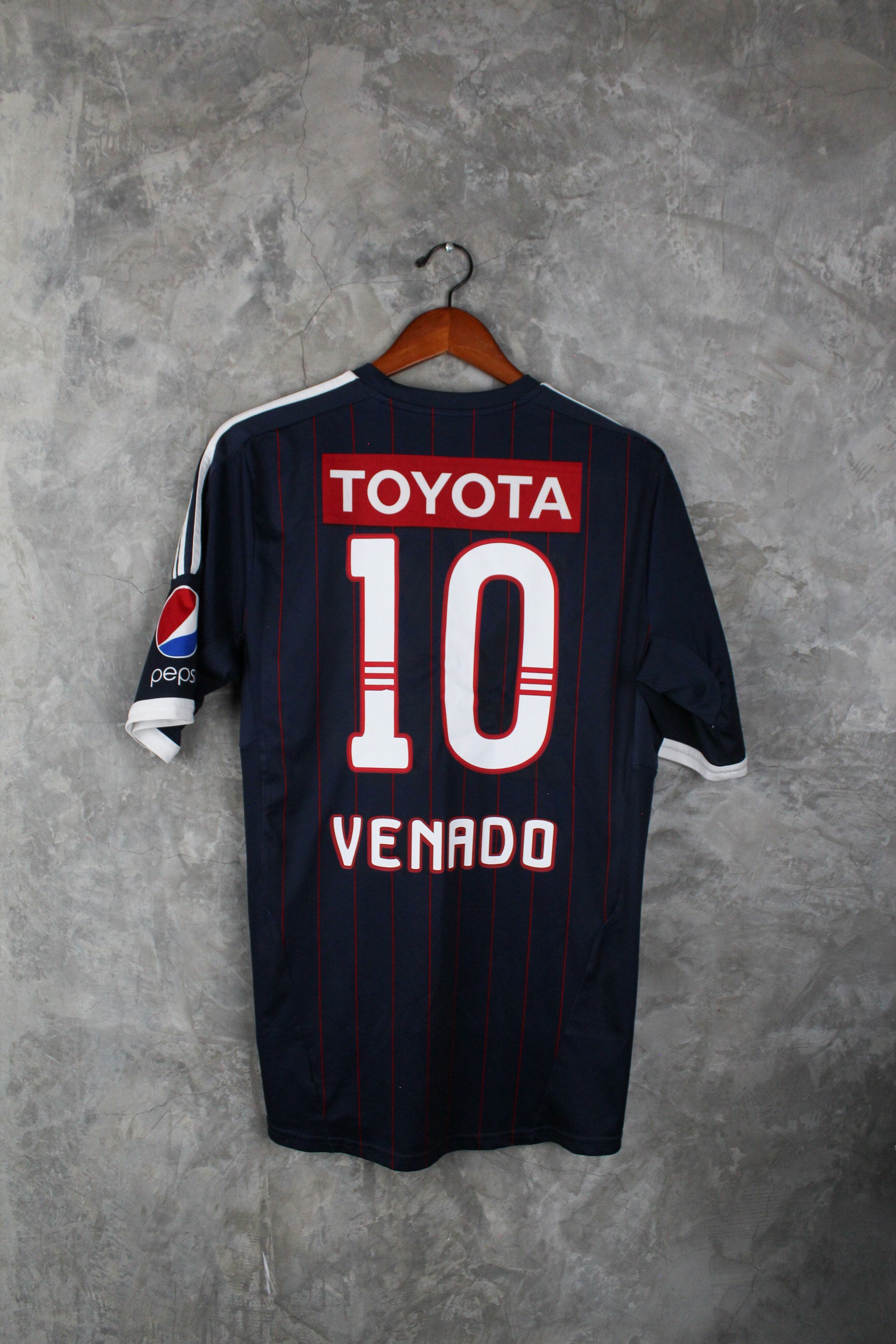 Chivas Visitante 2011/12 Alberto "Venado" Medina #10