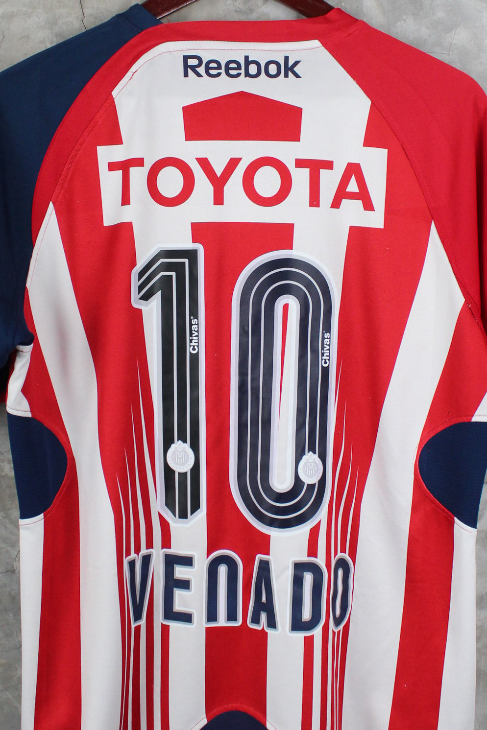Chivas Local 2009/10 Alberto "Venado" Medina #10