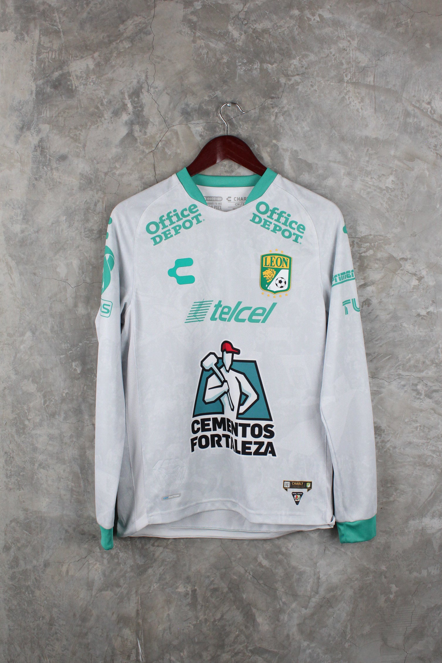 Club León Visitante 2021/22 Luis "Chapito" Montés #10 mangas largas