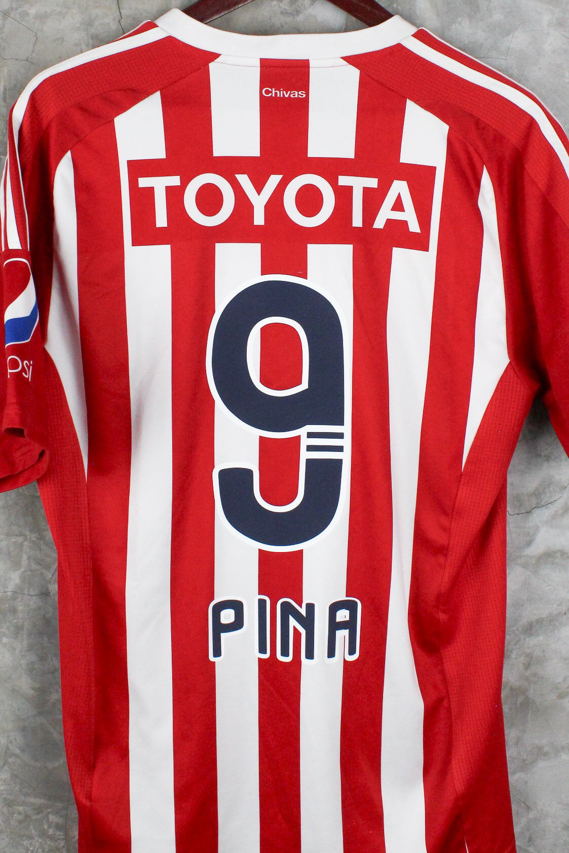 Chivas Local 2011/12 Omar "Pina" Arellano #9