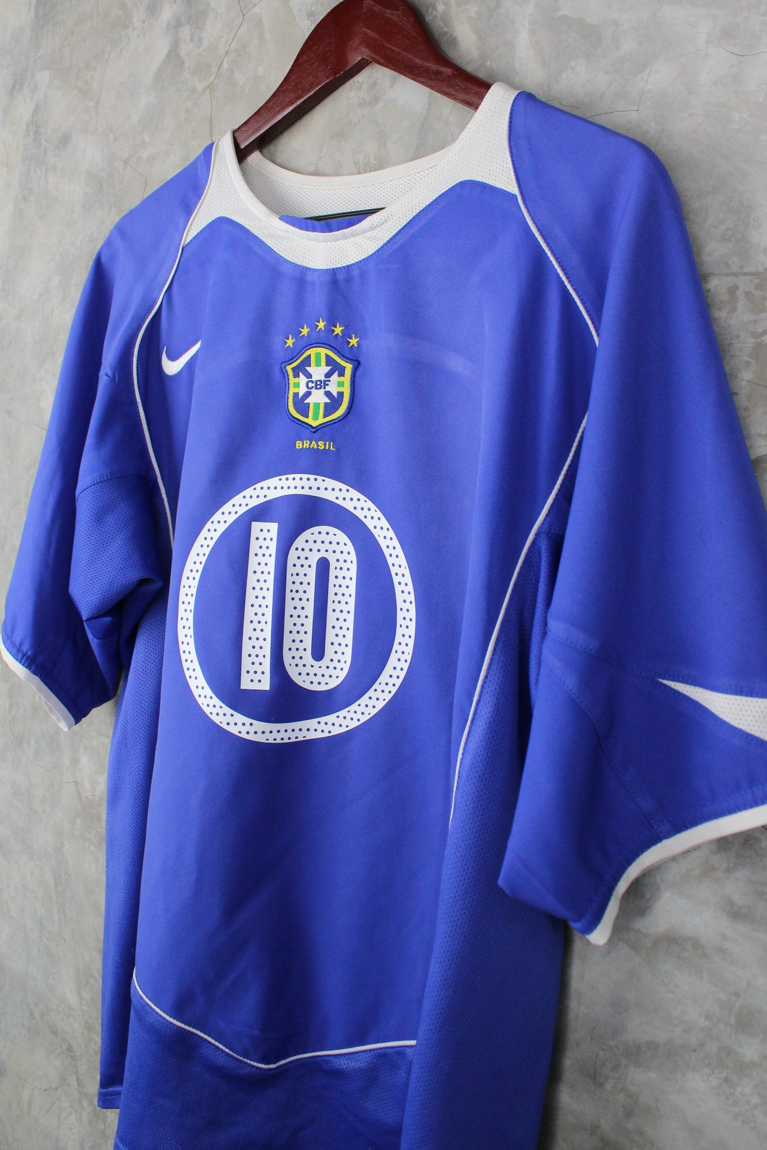 Selección Brasileña Visitante 2004 Ronaldinho #10