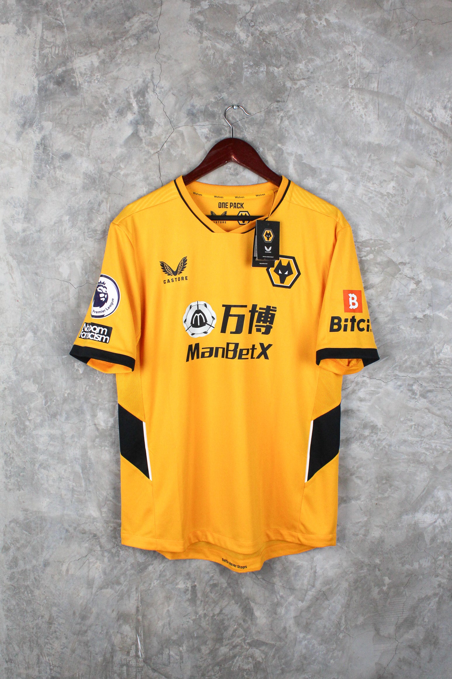 Wolverhampton Local 2021/22 Raúl Jímenez #9