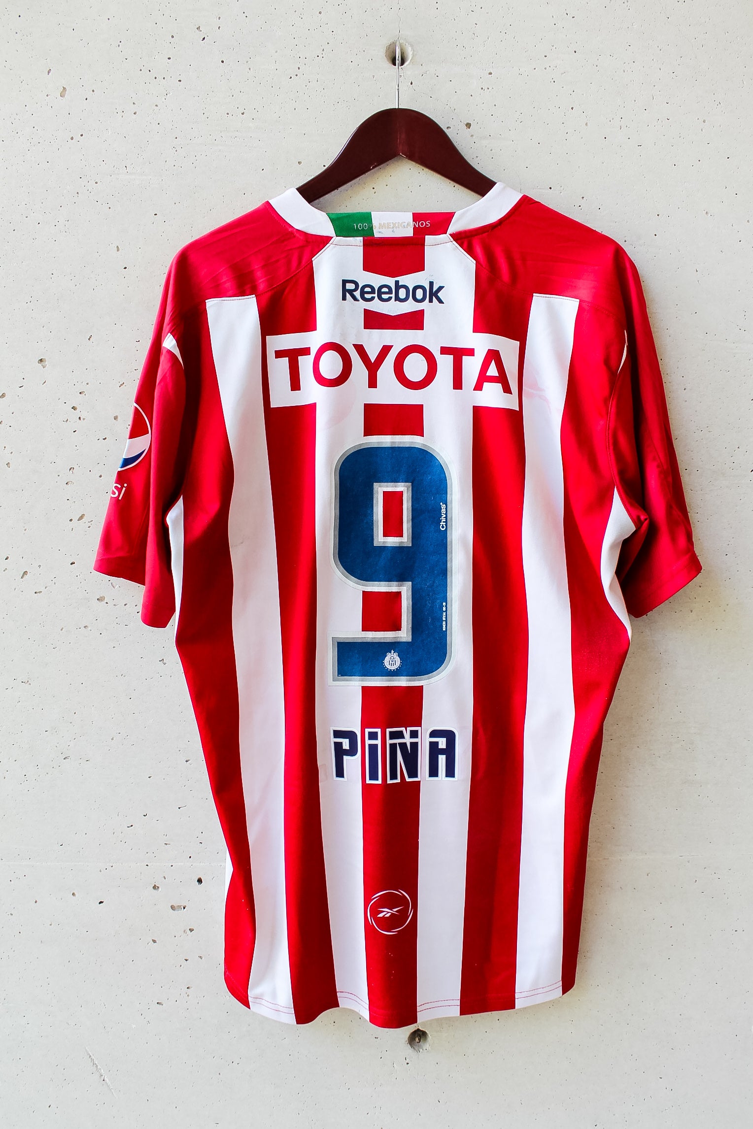 Chivas Local 2010/11 Omar "Pina" Arellano #9