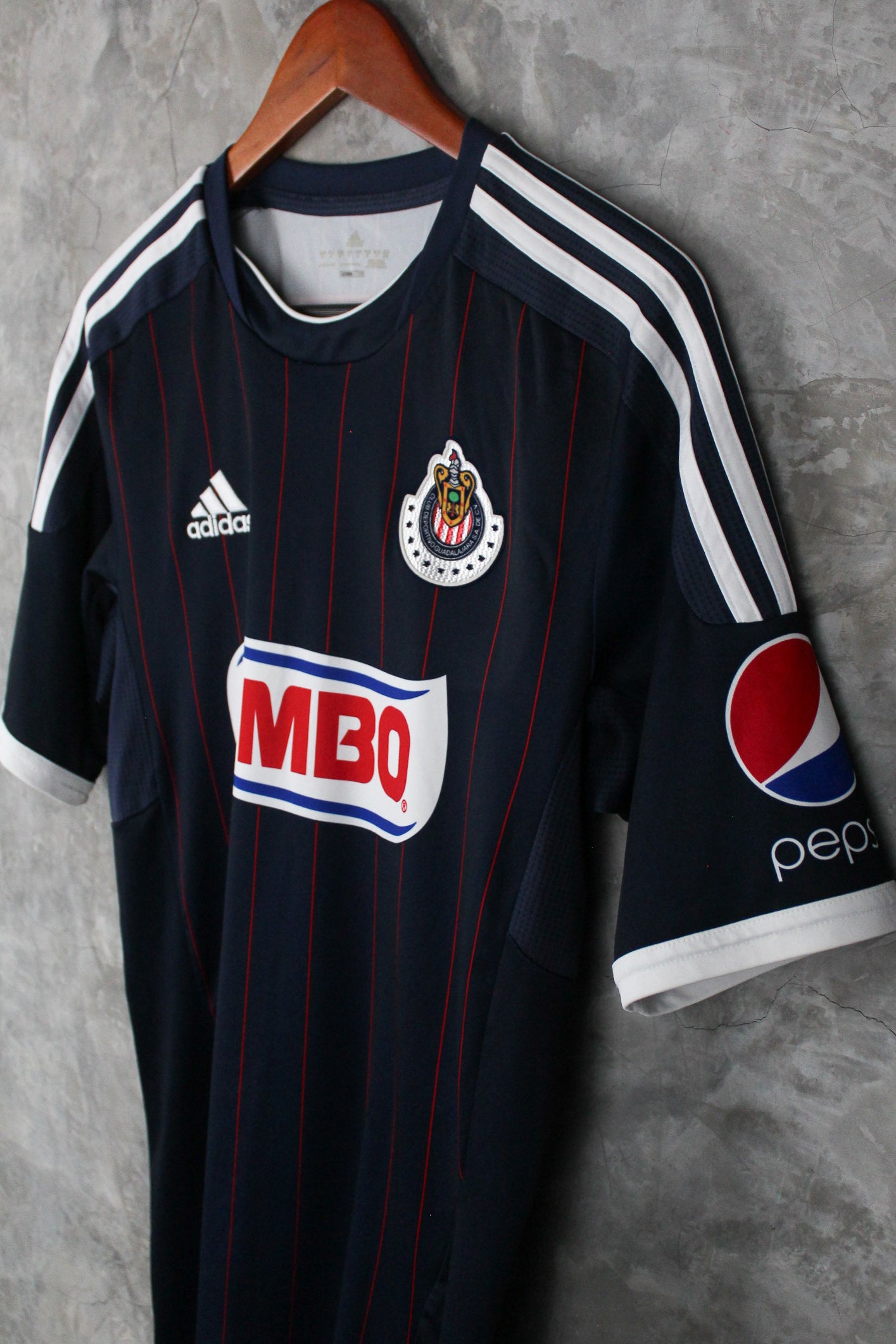 Chivas Visitante 2011/12 Marco Fabián #8