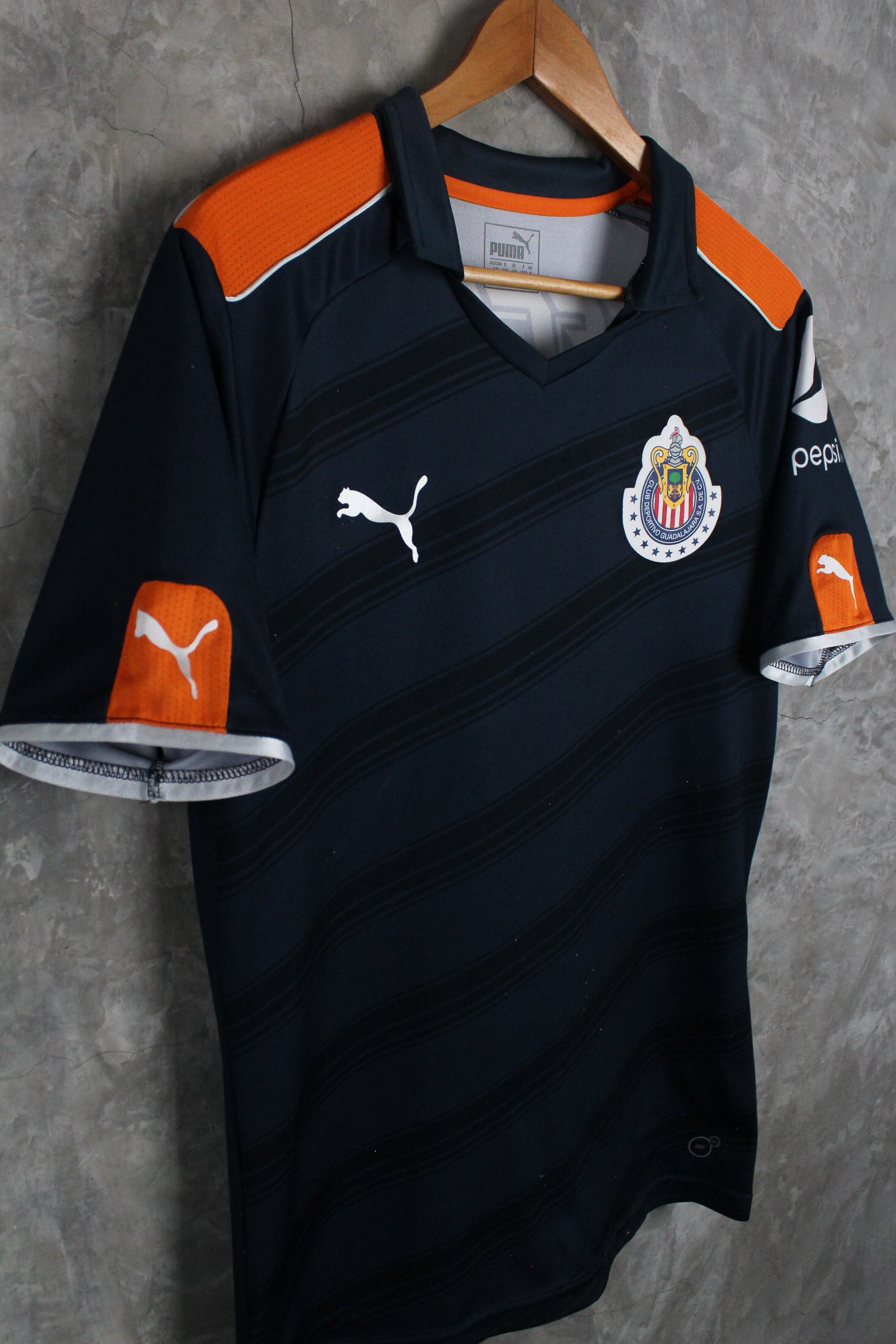 Chivas Tercera 2016/17 Rodolfo Pizarro #20