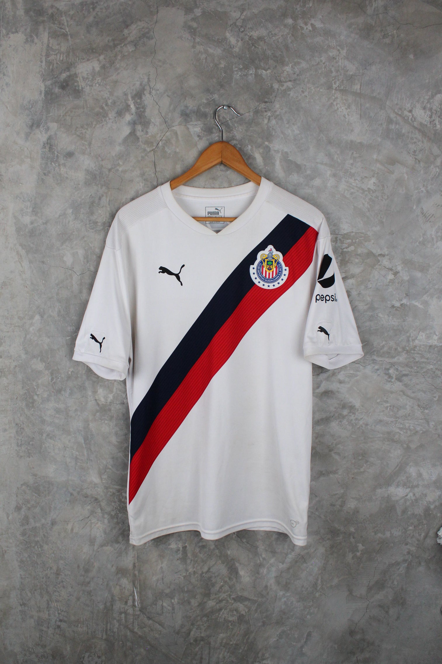 Chivas Visitante 2016/17 Alan Pulido #9
