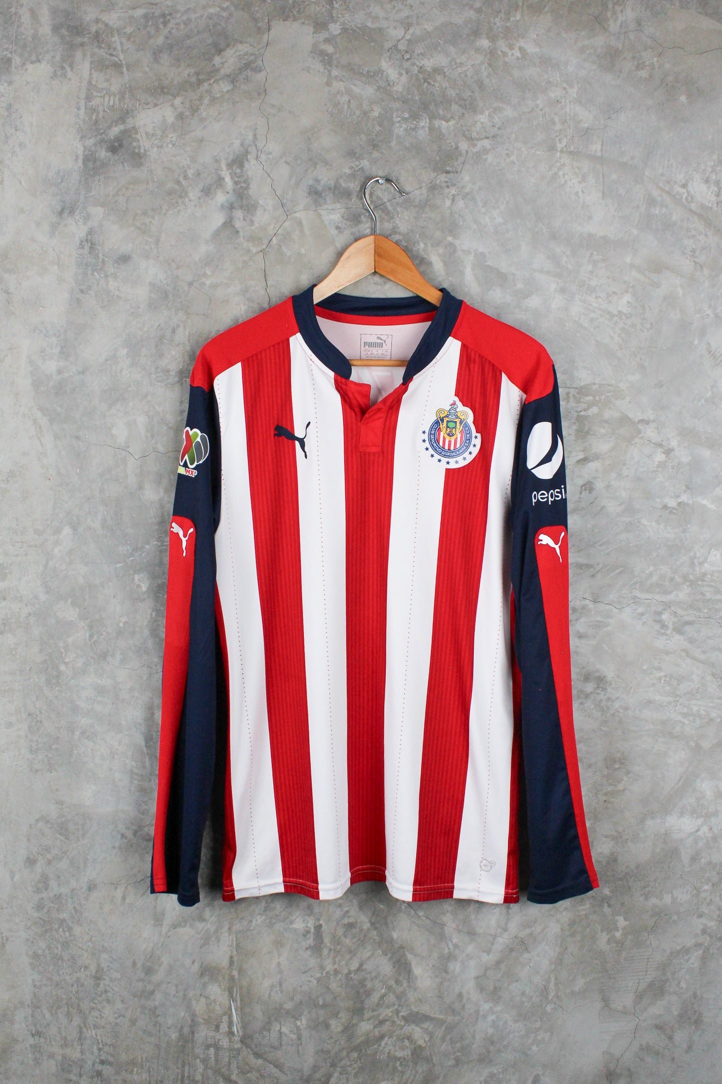 Chivas Local 2016/17 Rodolfo Pizarro #20 mangas largas