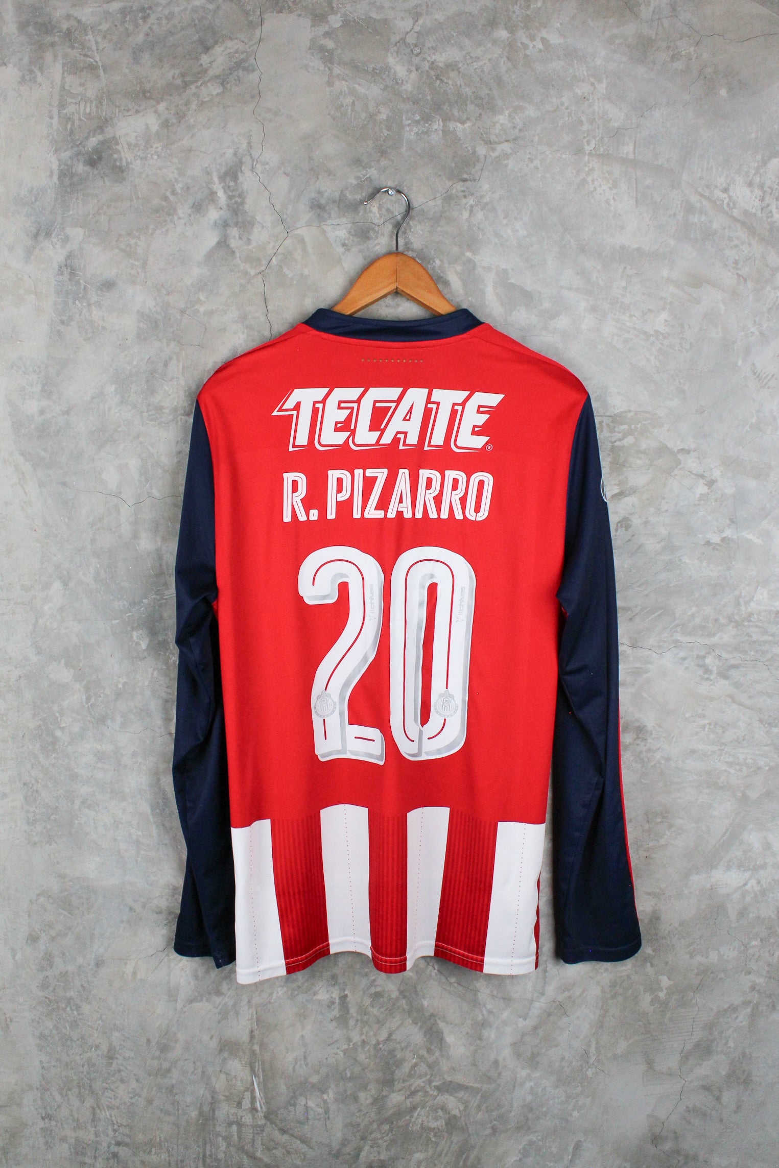 Chivas Local 2016/17 Rodolfo Pizarro #20 mangas largas