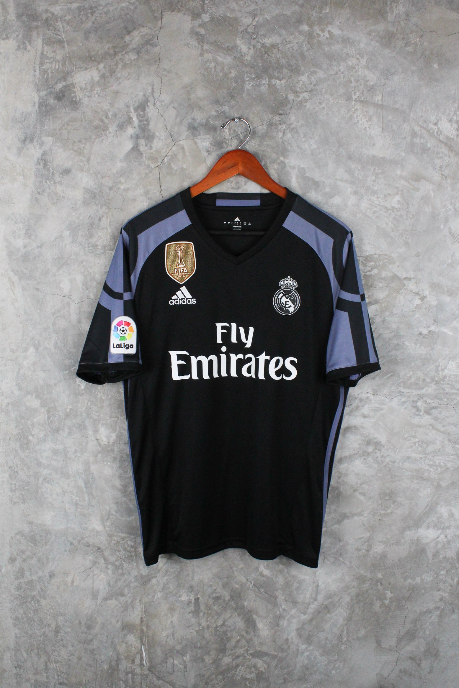 Real Madrid Tercera 2016/17 Luka Modric #19