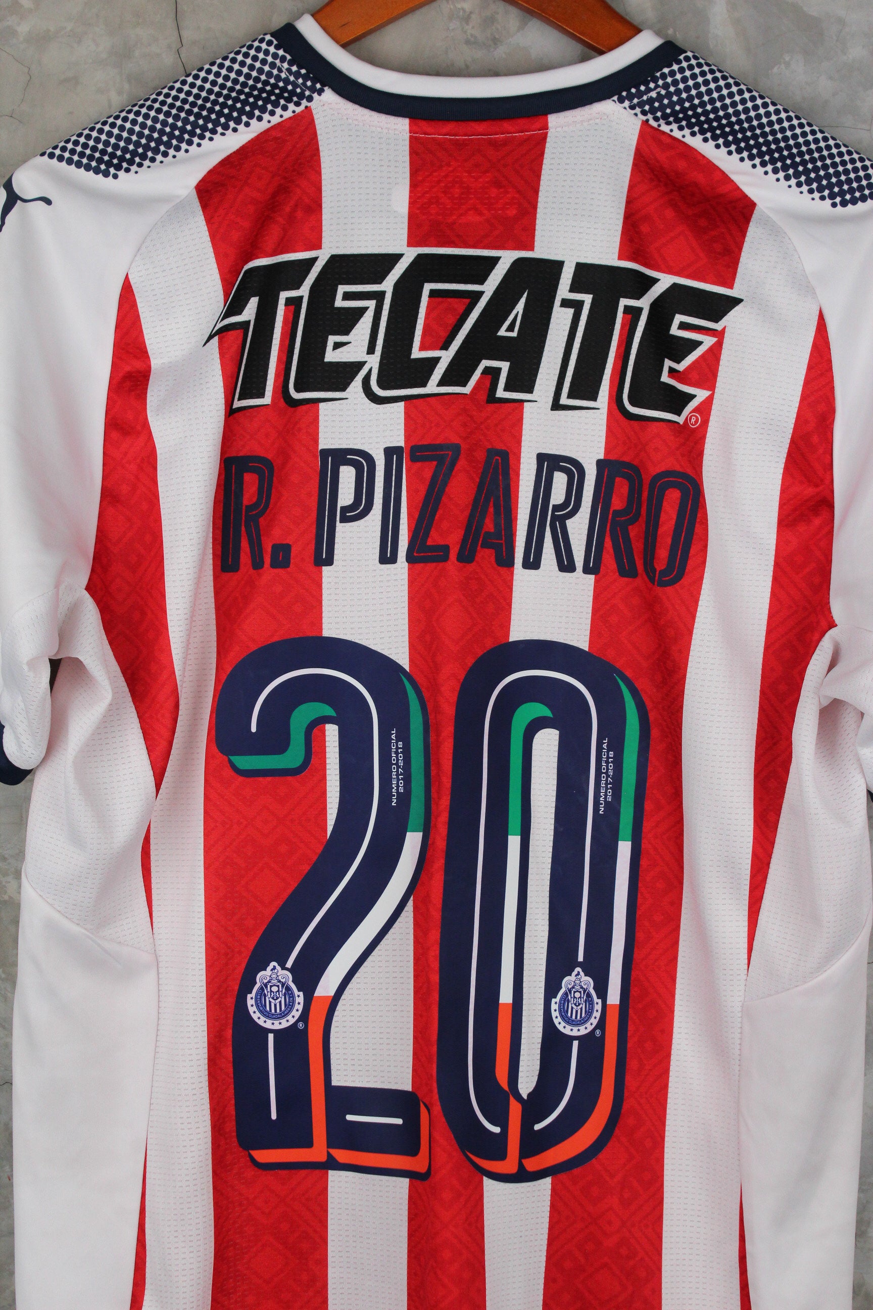 Chivas Local 2017/18 Rodolfo Pizarro #20
