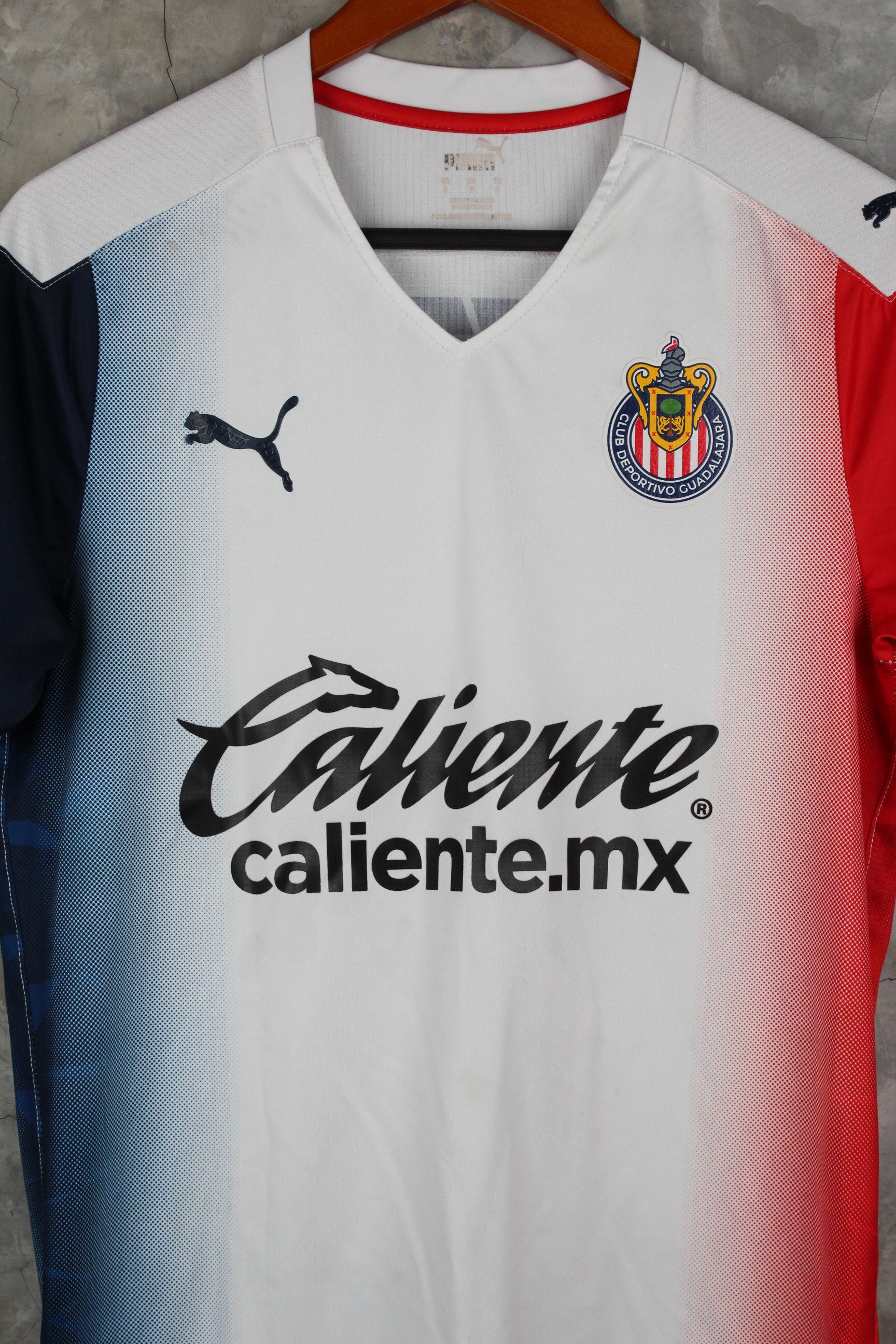 Chivas Visitante 2020/21 Isaac Brizuela #11
