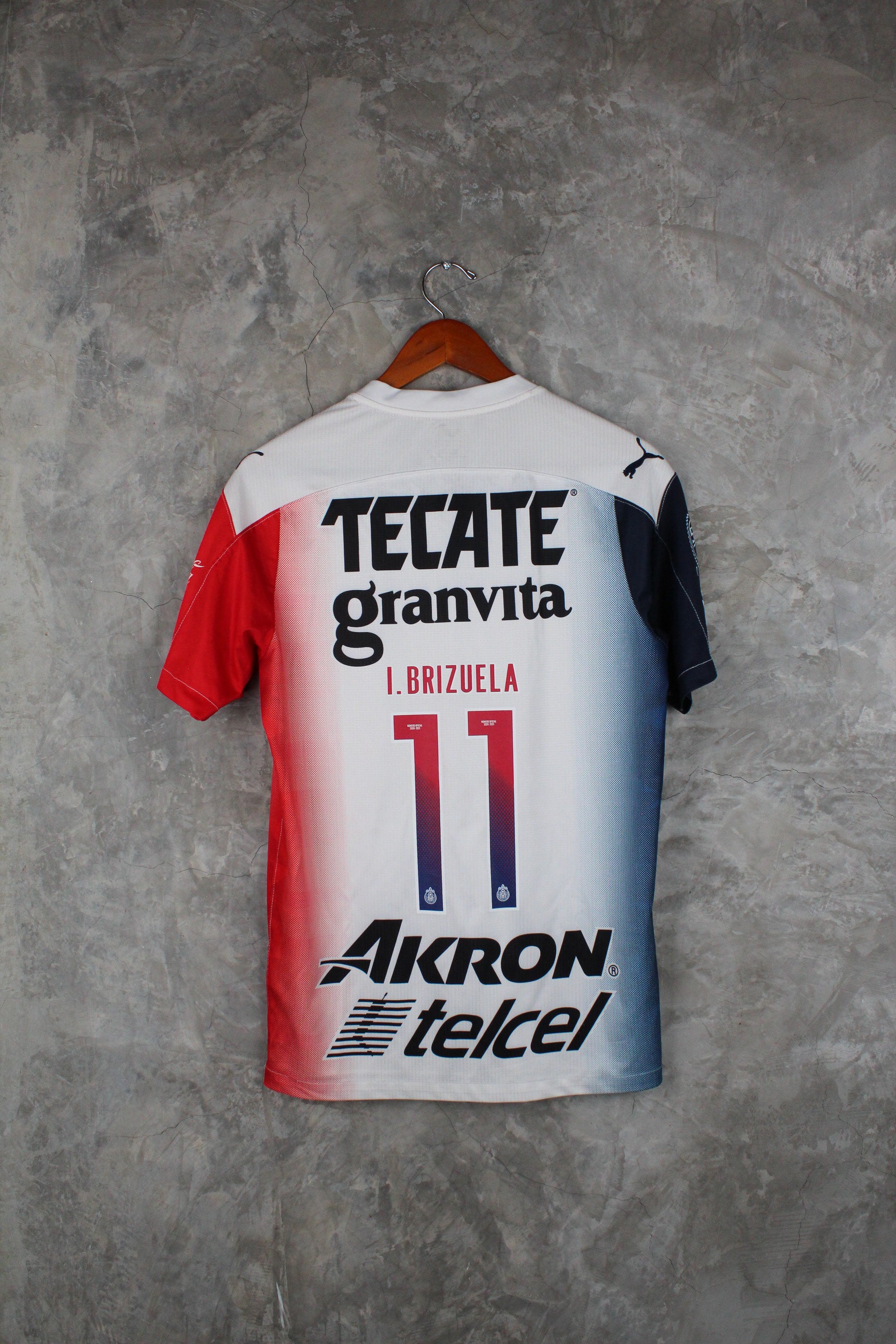 Chivas Visitante 2020/21 Isaac Brizuela #11