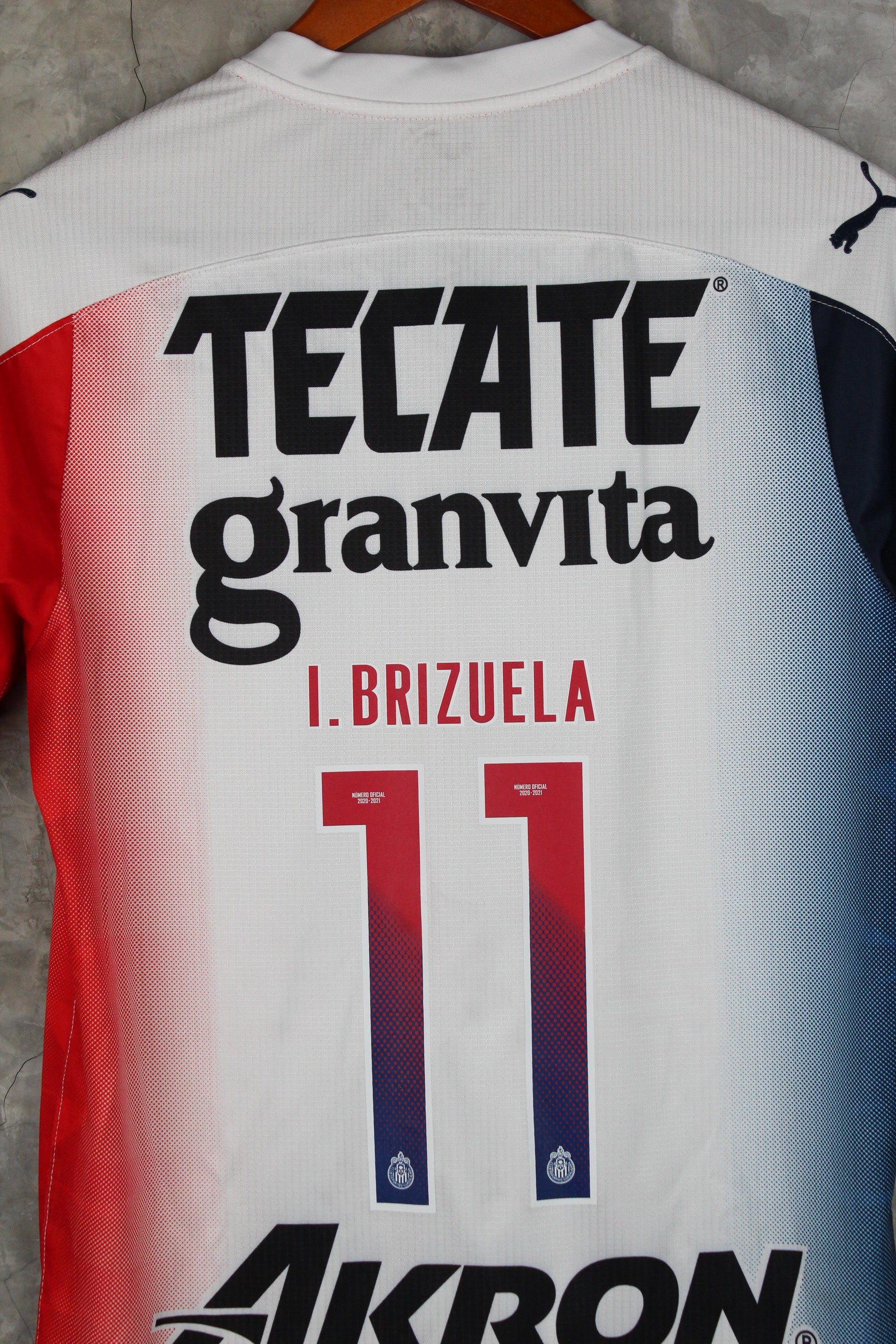Chivas Visitante 2020/21 Isaac Brizuela #11