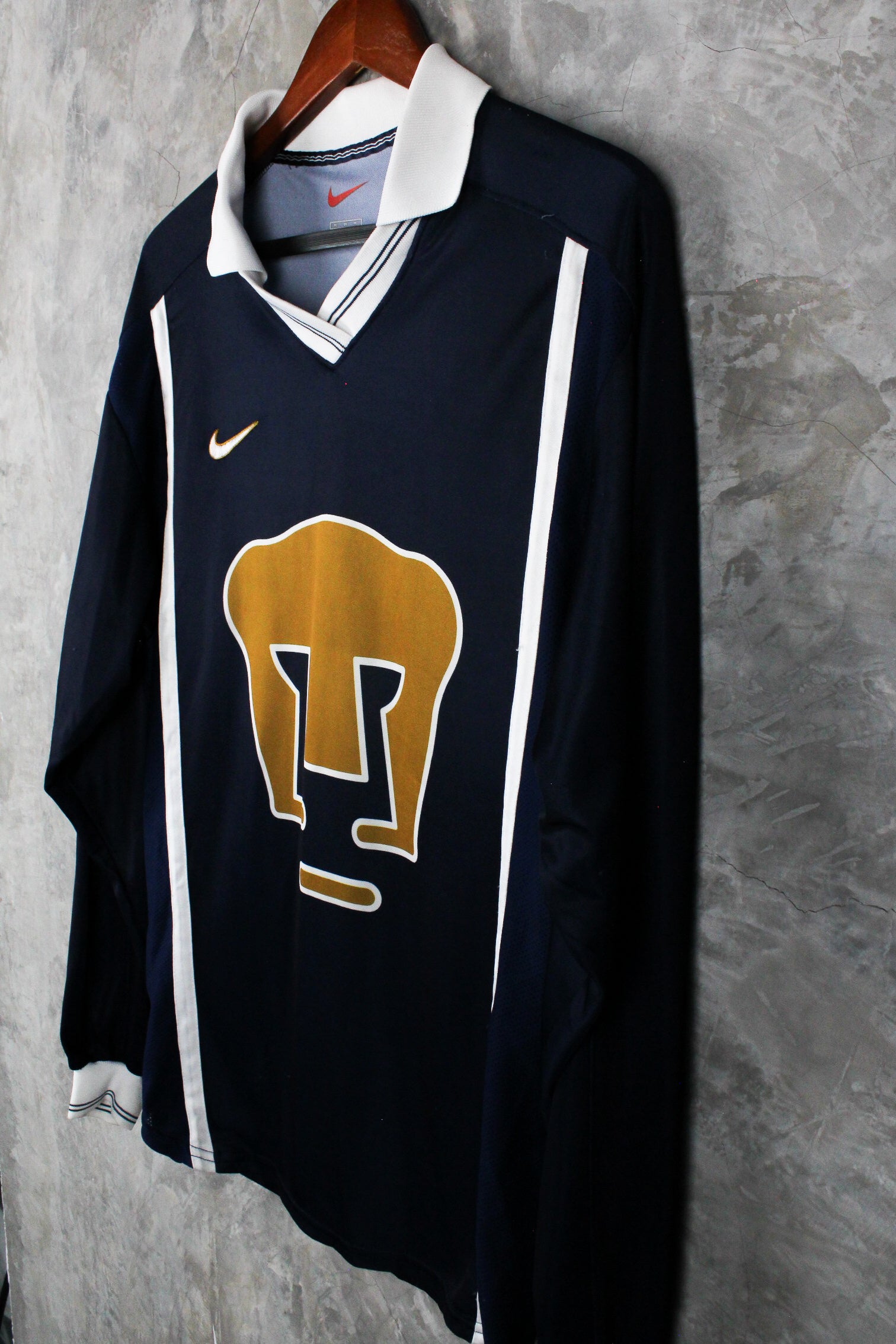 Pumas UNAM Local 1990/00 manga larga