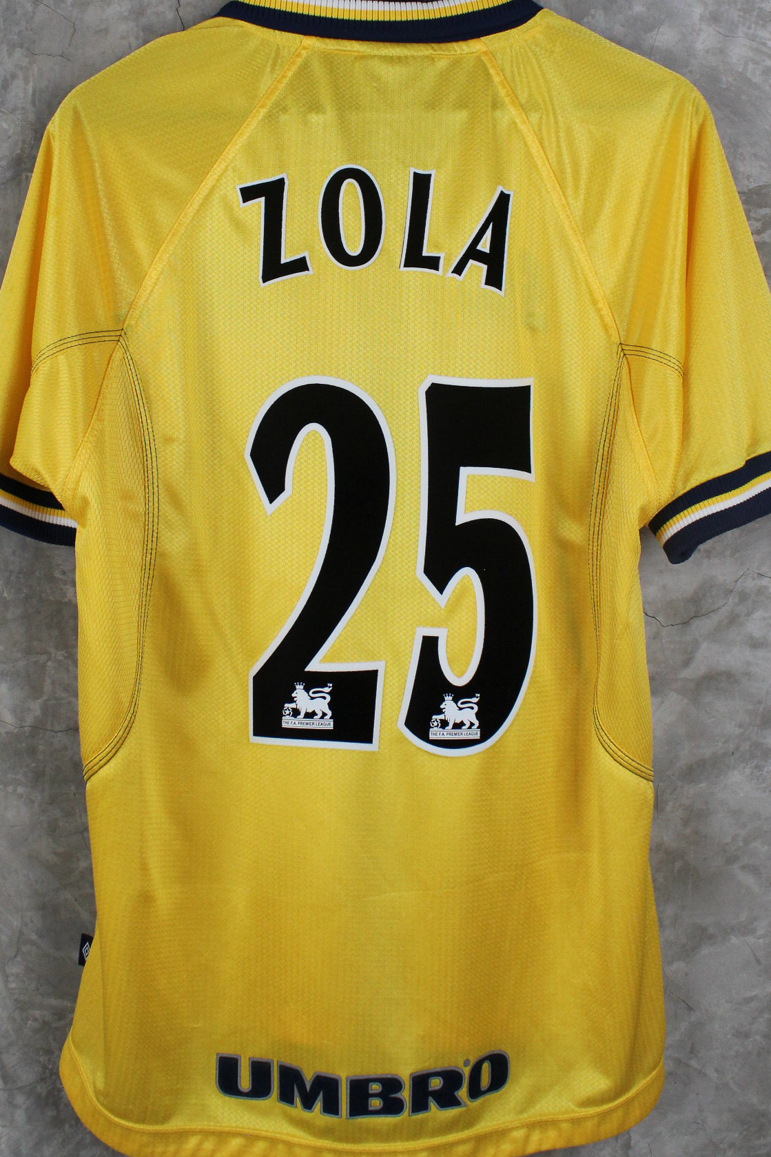 Chelsea FC Tercera 1999/00 Gianfranco Zola #25