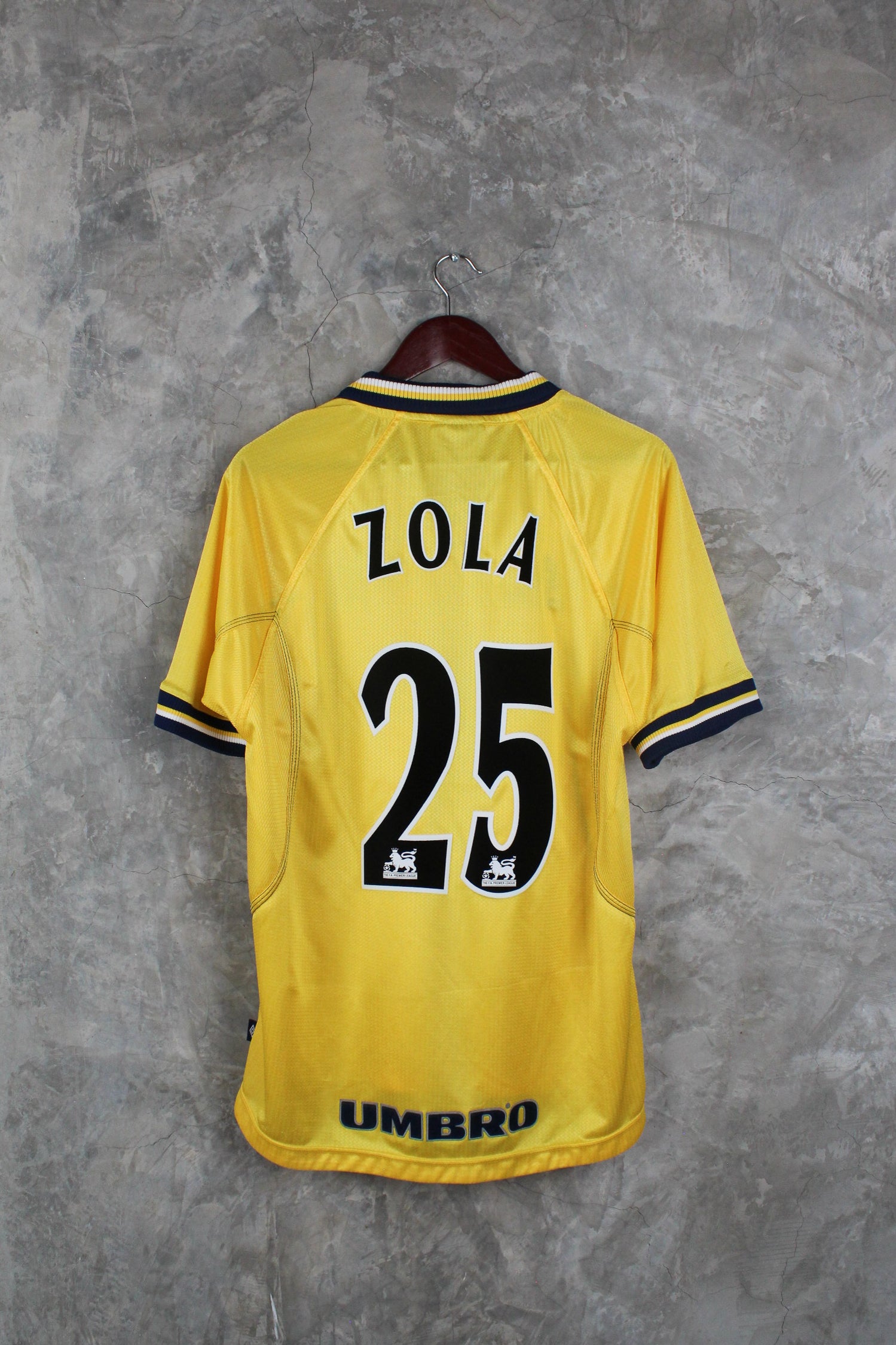 Chelsea FC Tercera 1999/00 Gianfranco Zola #25