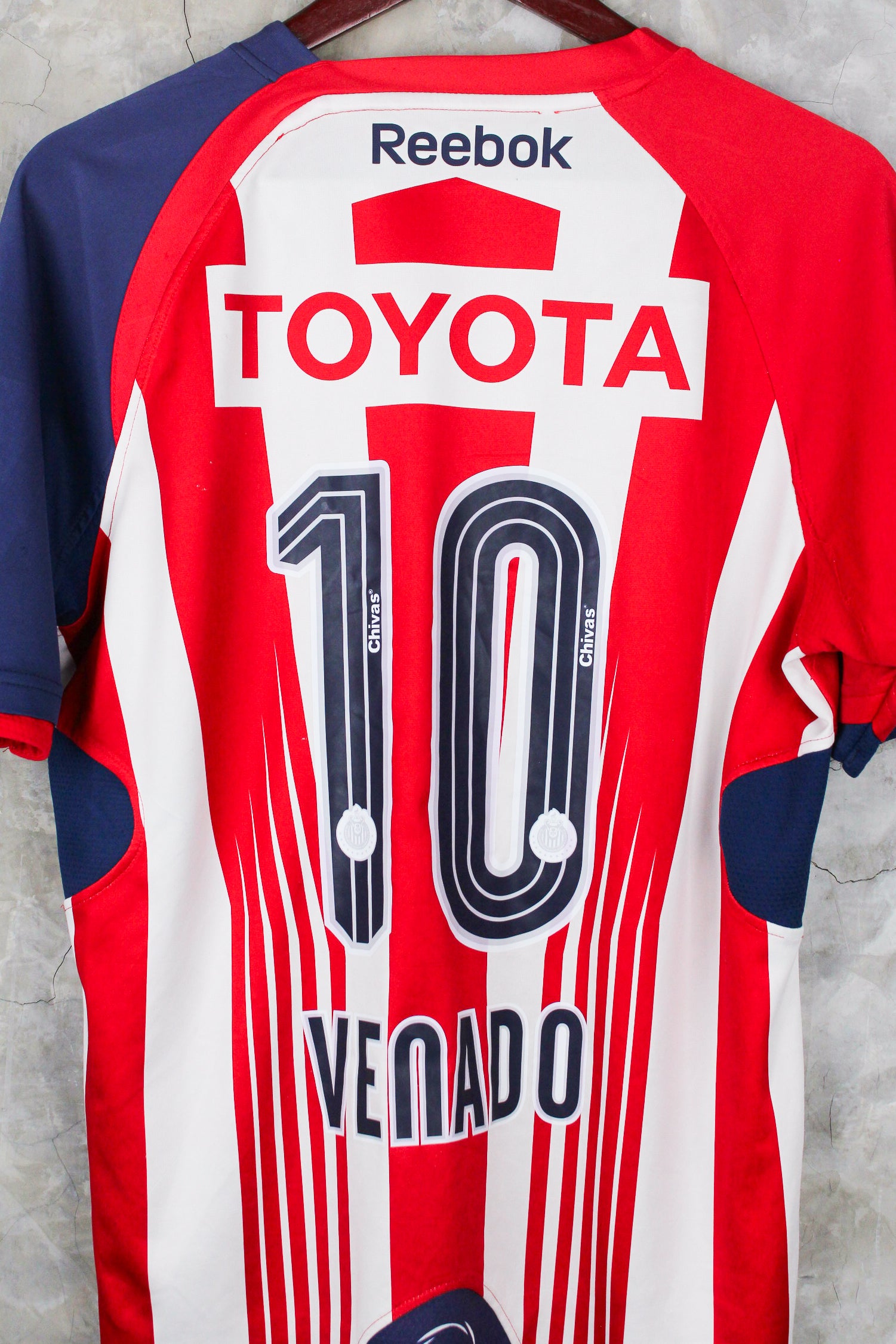 Chivas Local 2009/10 Alberto "Venado" Medina #10