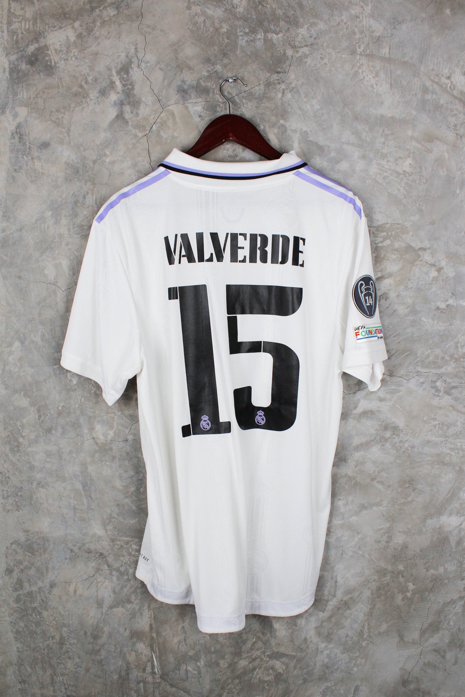 Real Madrid Local 2022/23 Fede Valverde #15