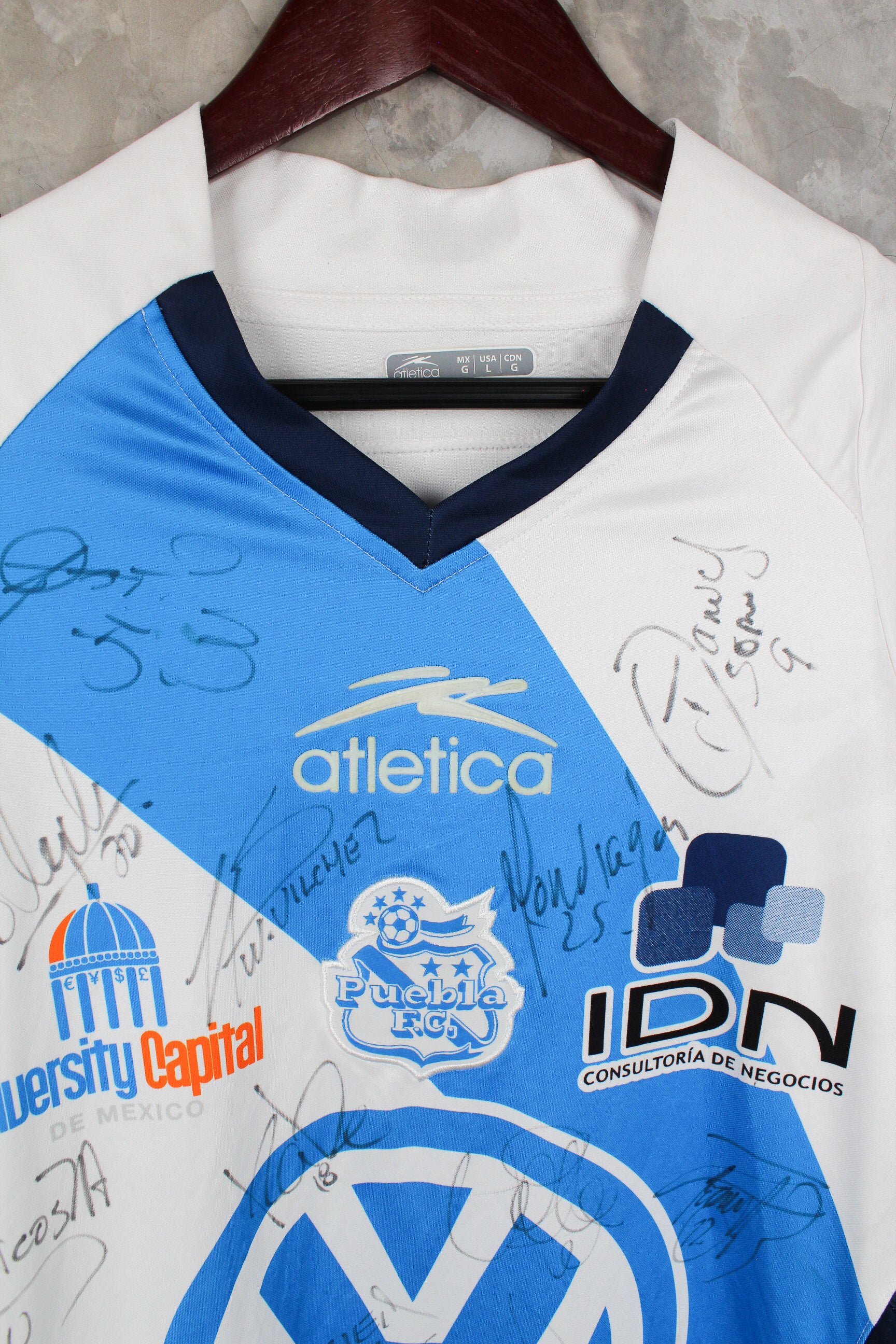Puebla FC Local 2008/09 firmada