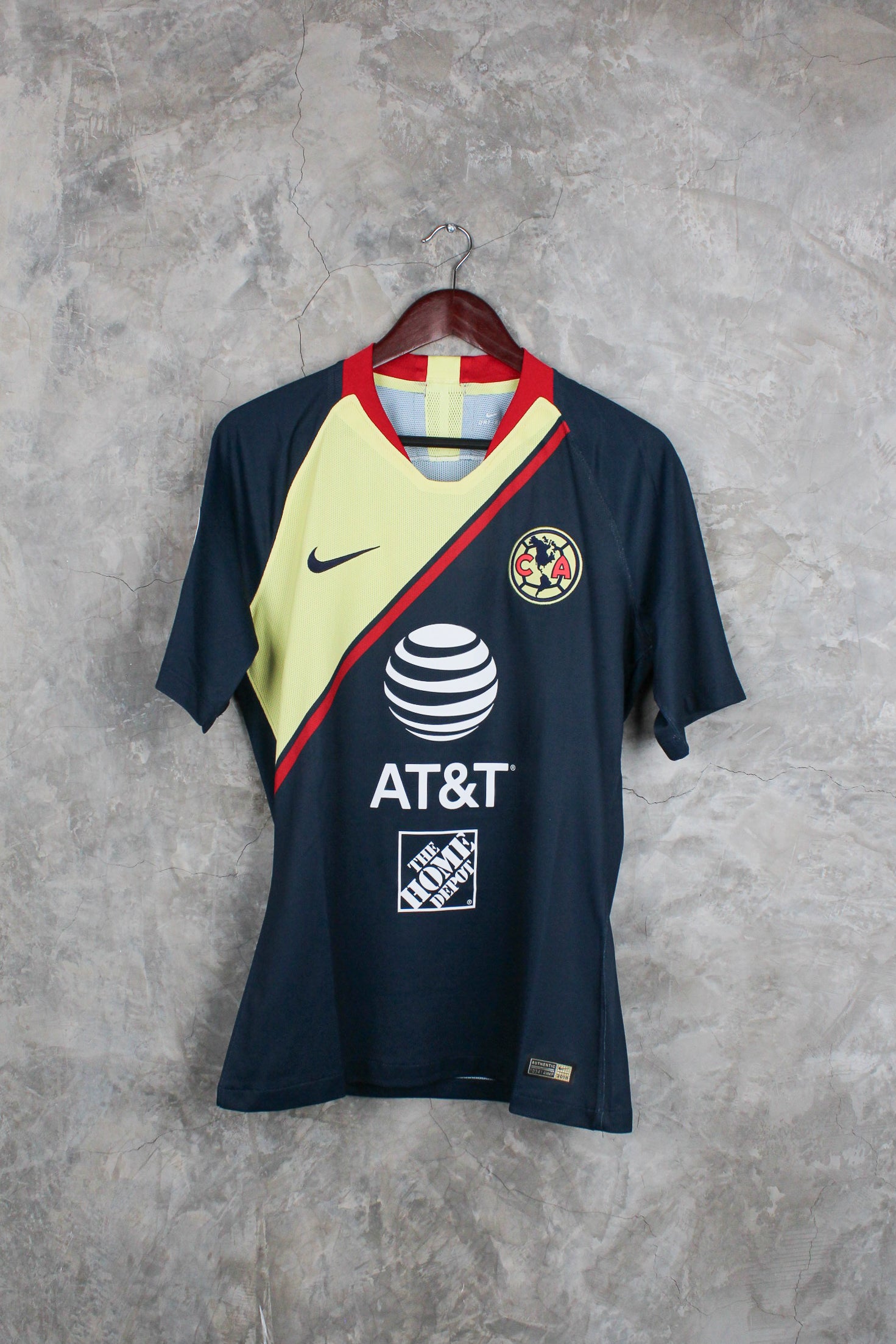 Club América Visitante Utilería 2018/19 Edson Álvarez #4