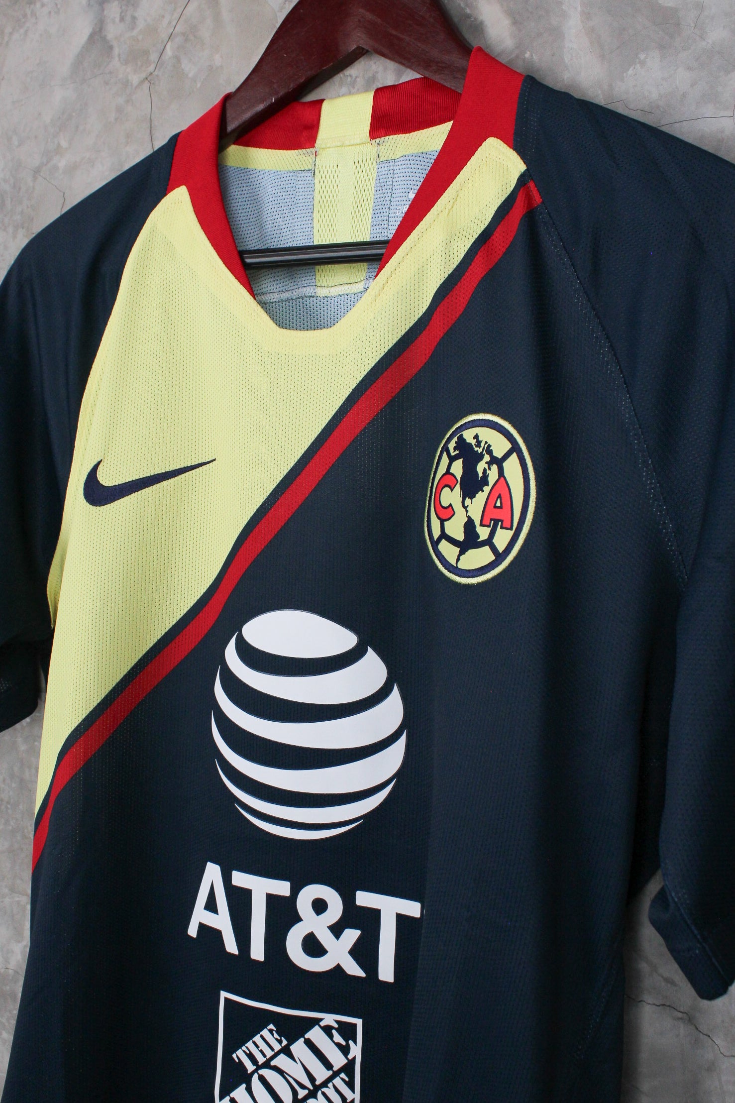 Club América Visitante Utilería 2018/19 Edson Álvarez #4
