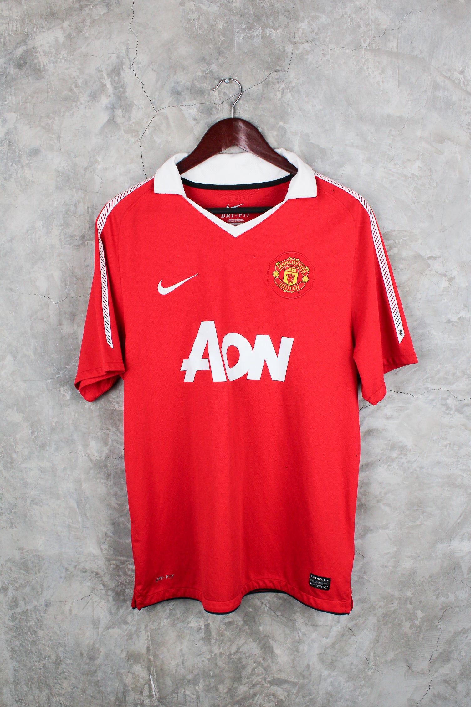 Manchester United Local 2010/11 Javier "Chicharito" Hernández #14