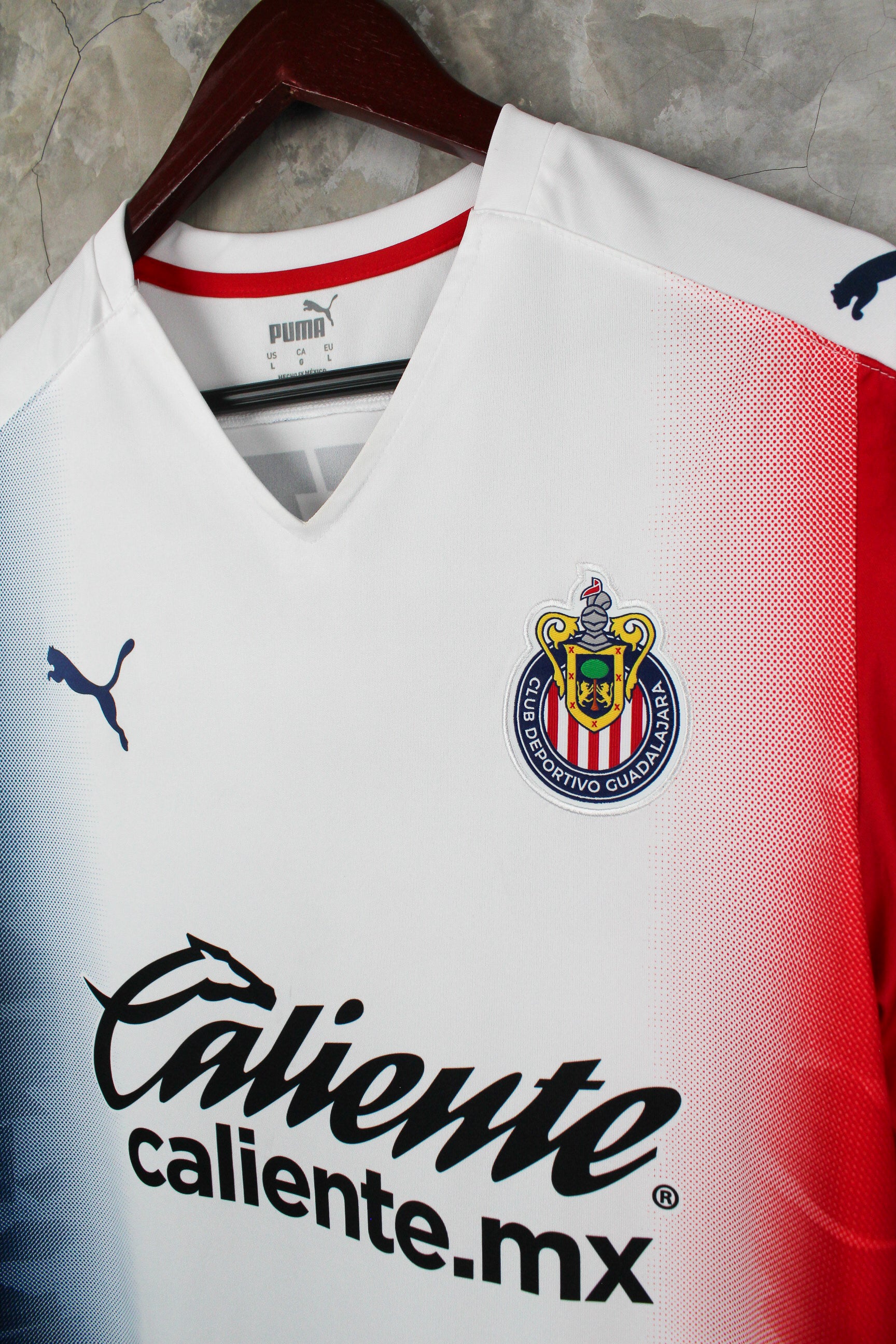 Chivas Visitante 2020/21 Isaac "Cone" Brizuela #11