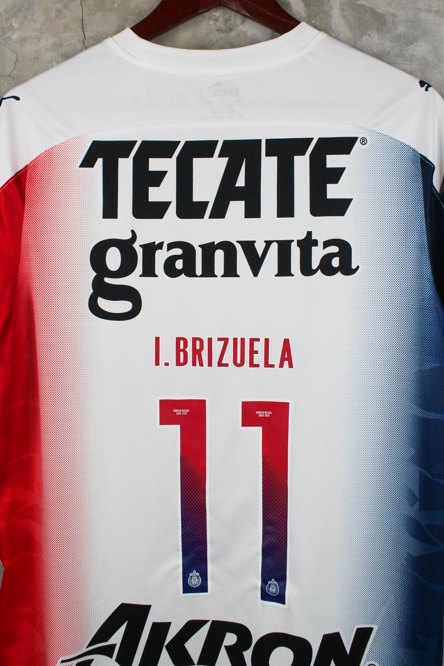 Chivas Visitante 2020/21 Isaac "Cone" Brizuela #11
