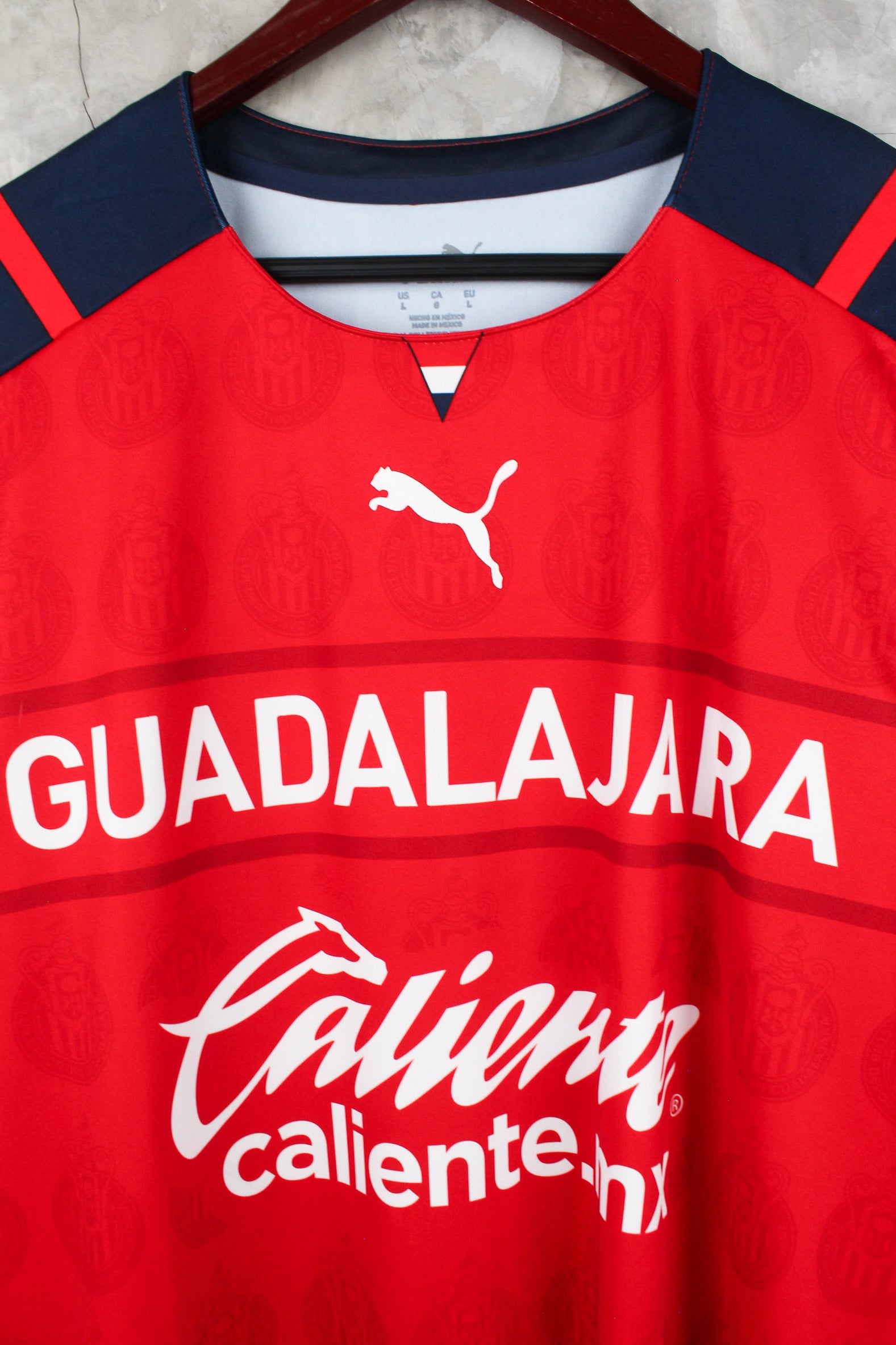 Chivas Tercera 2021/22 Roberto "Piojo" Alvarado #25