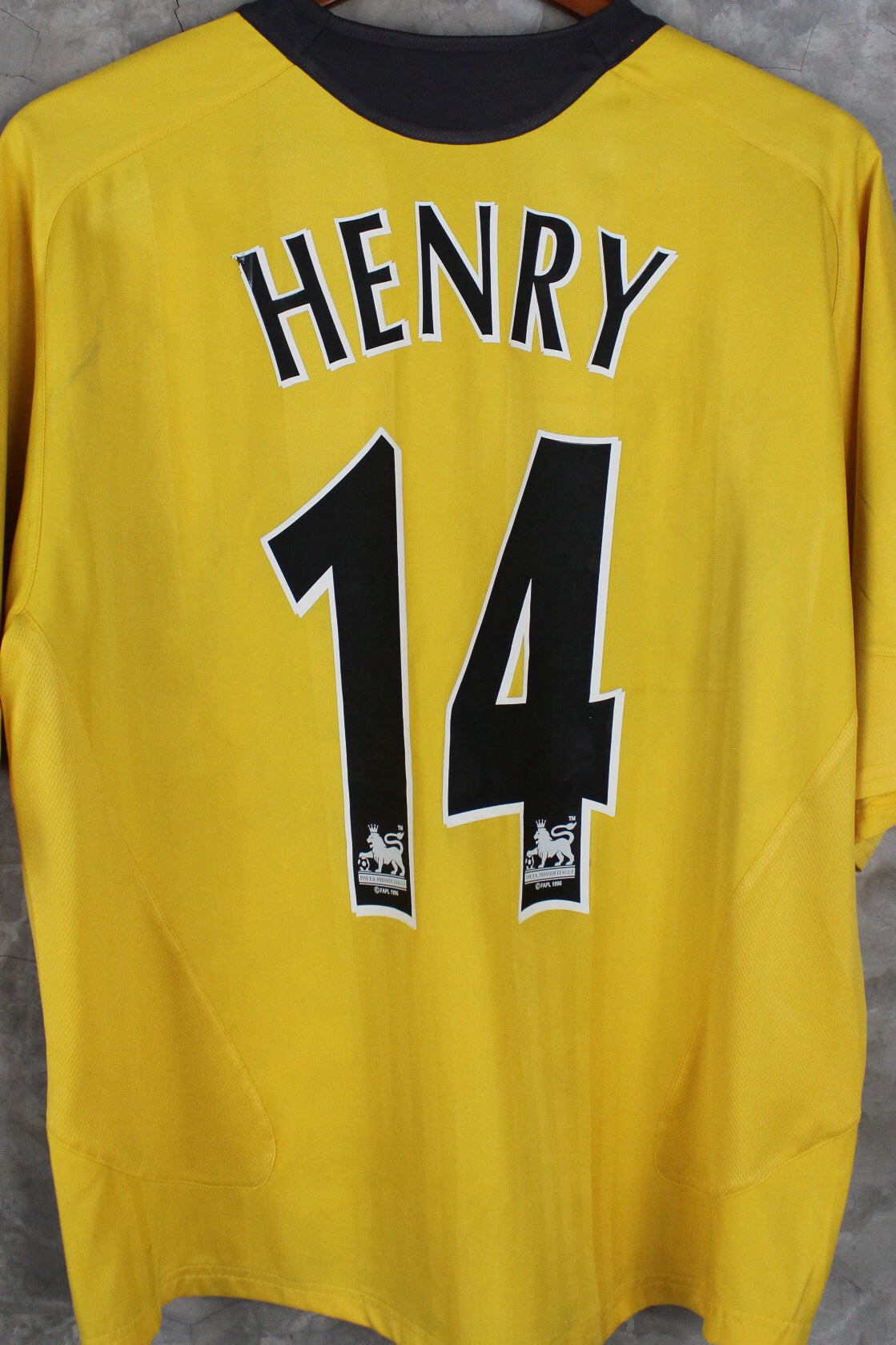 Arsenal FC Visita 2005/06 Thiery "Henry" #14