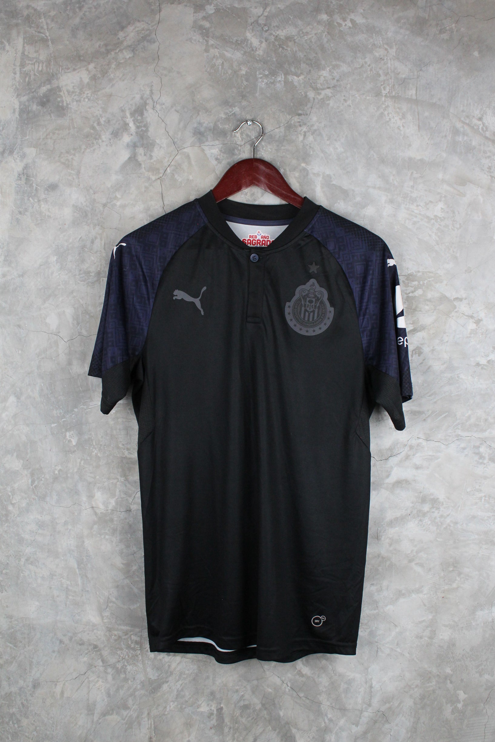 Chivas Visitante 2017/18 Alan Pulido #9