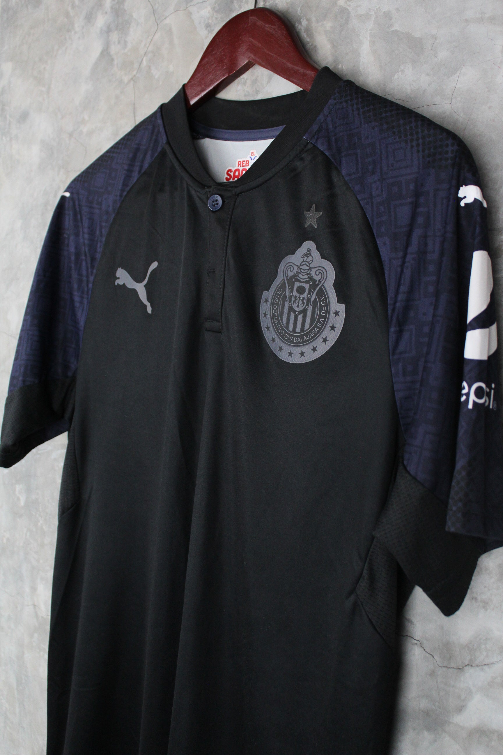 Chivas Visitante 2017/18 Alan Pulido #9