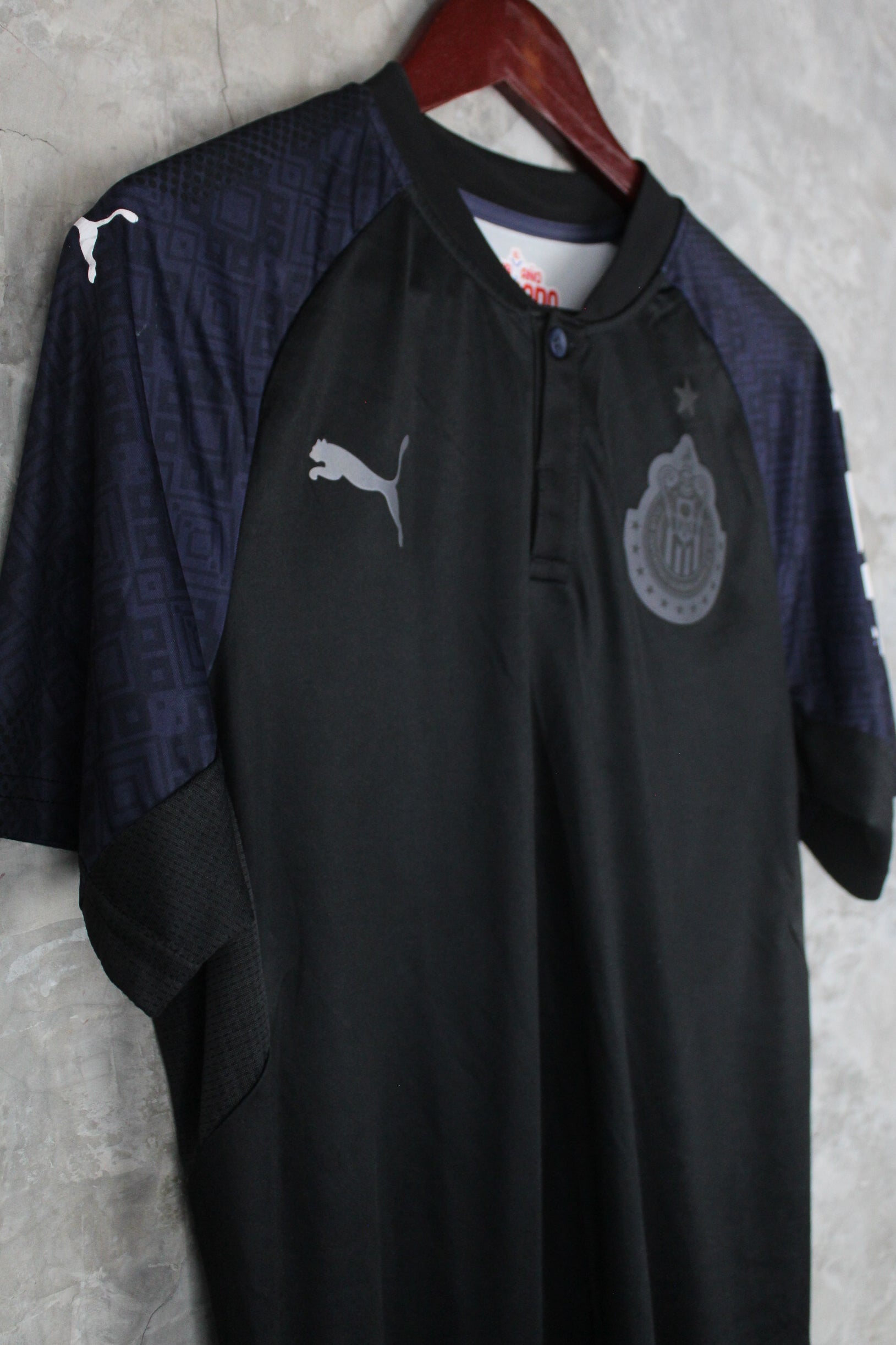 Chivas Visitante 2017/18 Alan Pulido #9